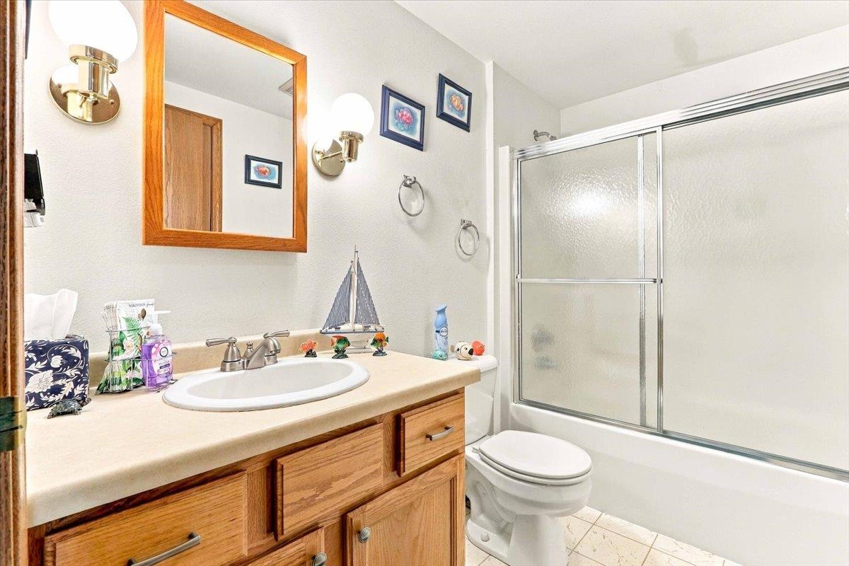 22604458 Property Photo 40
