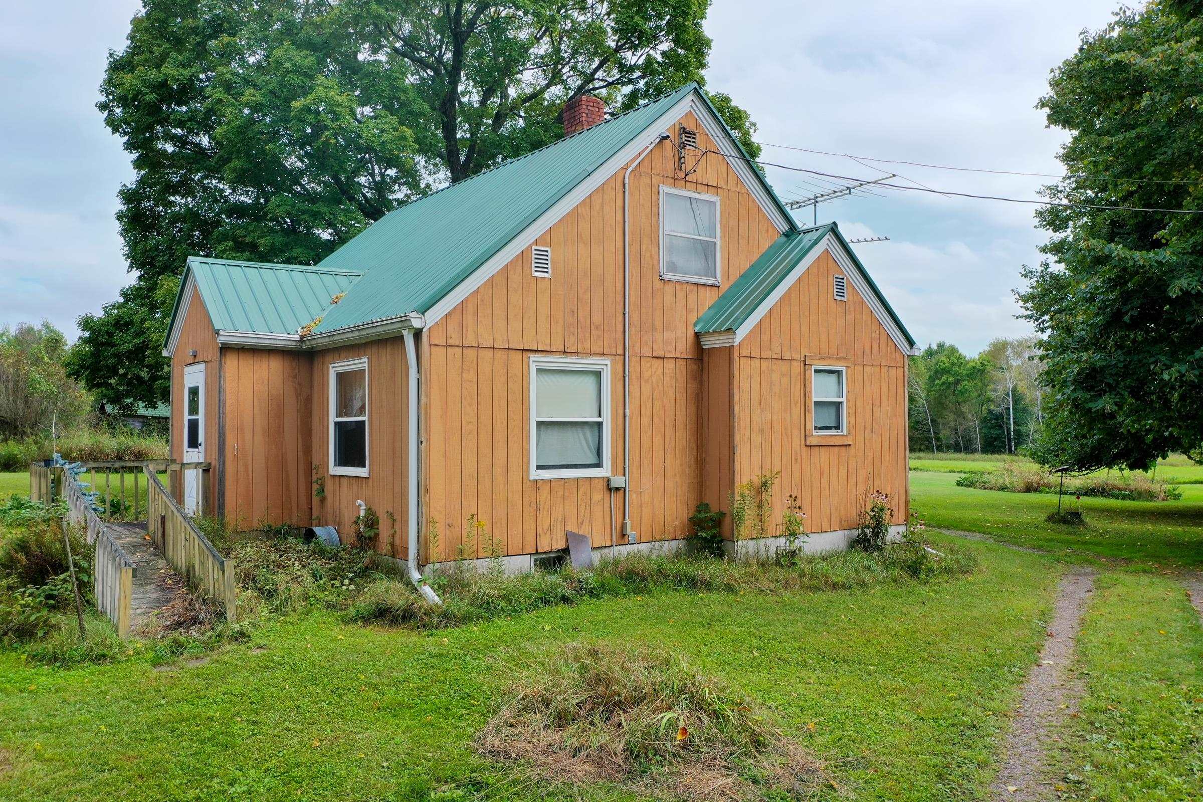 W13821 Polley Lane Property Photo 2