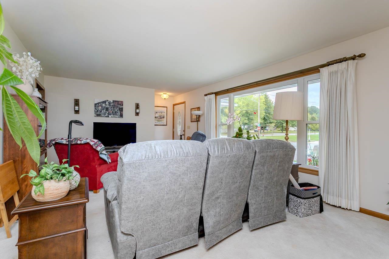 4312-4314 Briarwood Avenue Property Photo 7