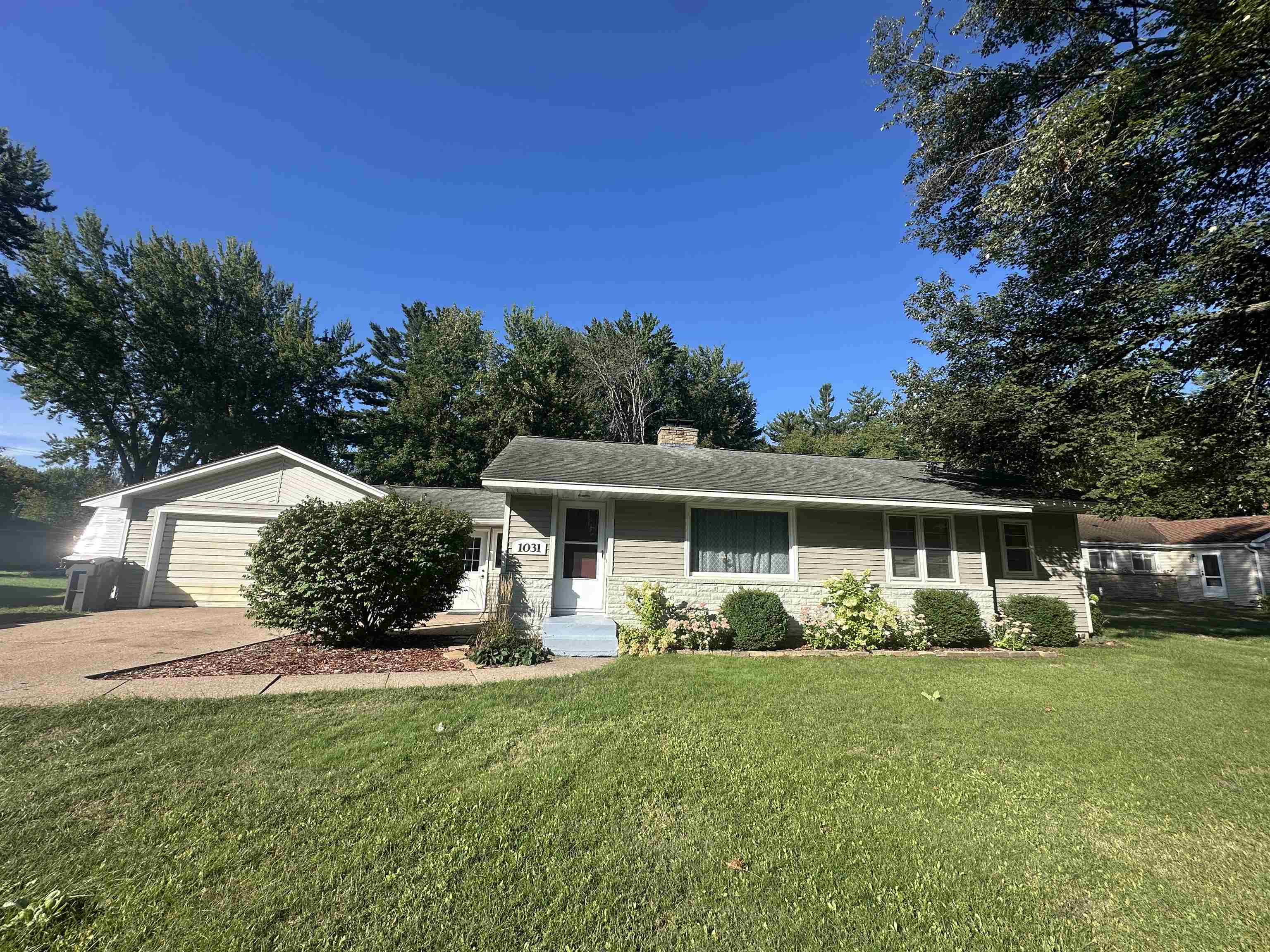 1031 WISCONSIN RIVER DRIVE Property Photo 1