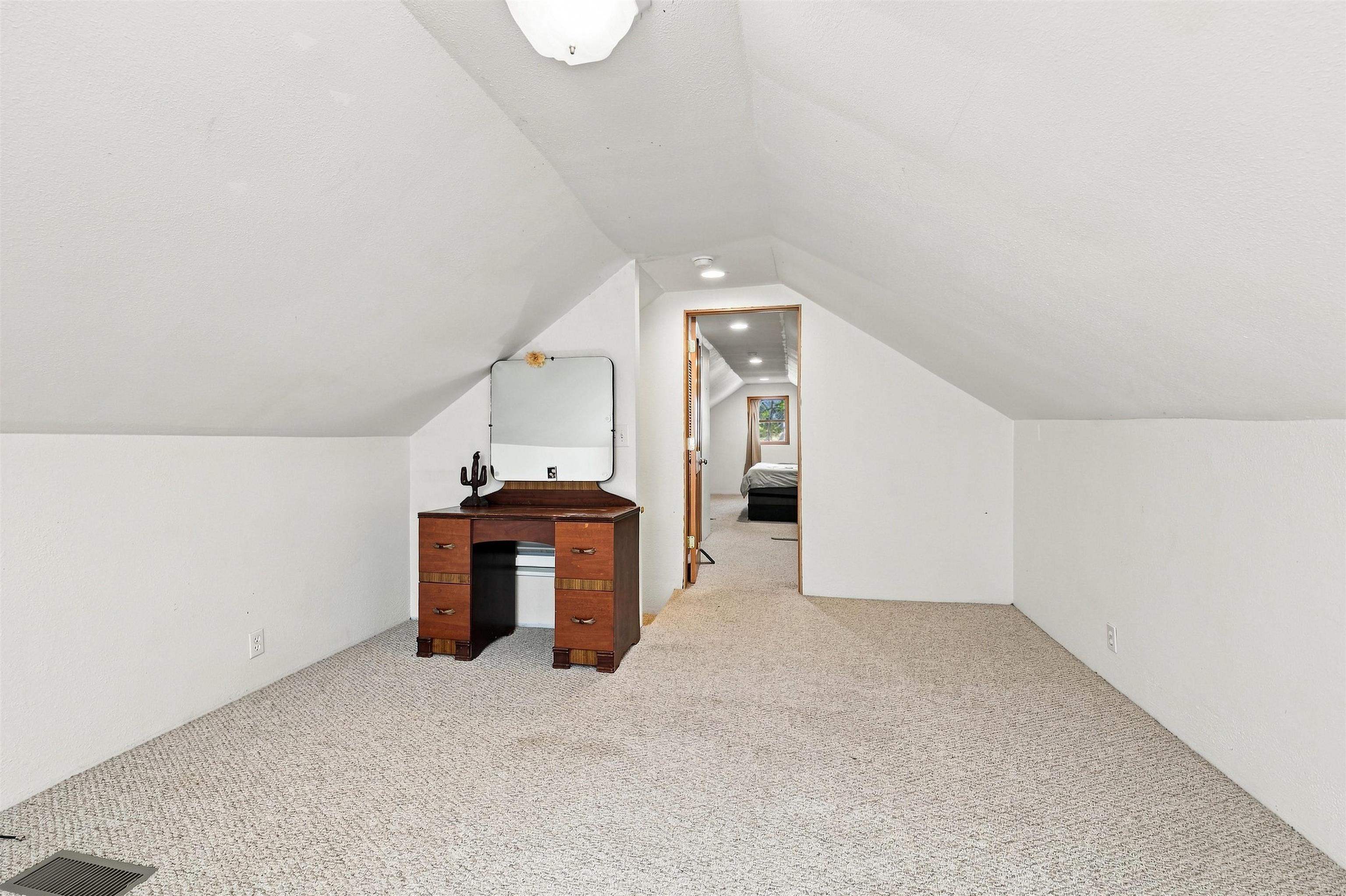 533 Bliss Avenue Property Photo 24