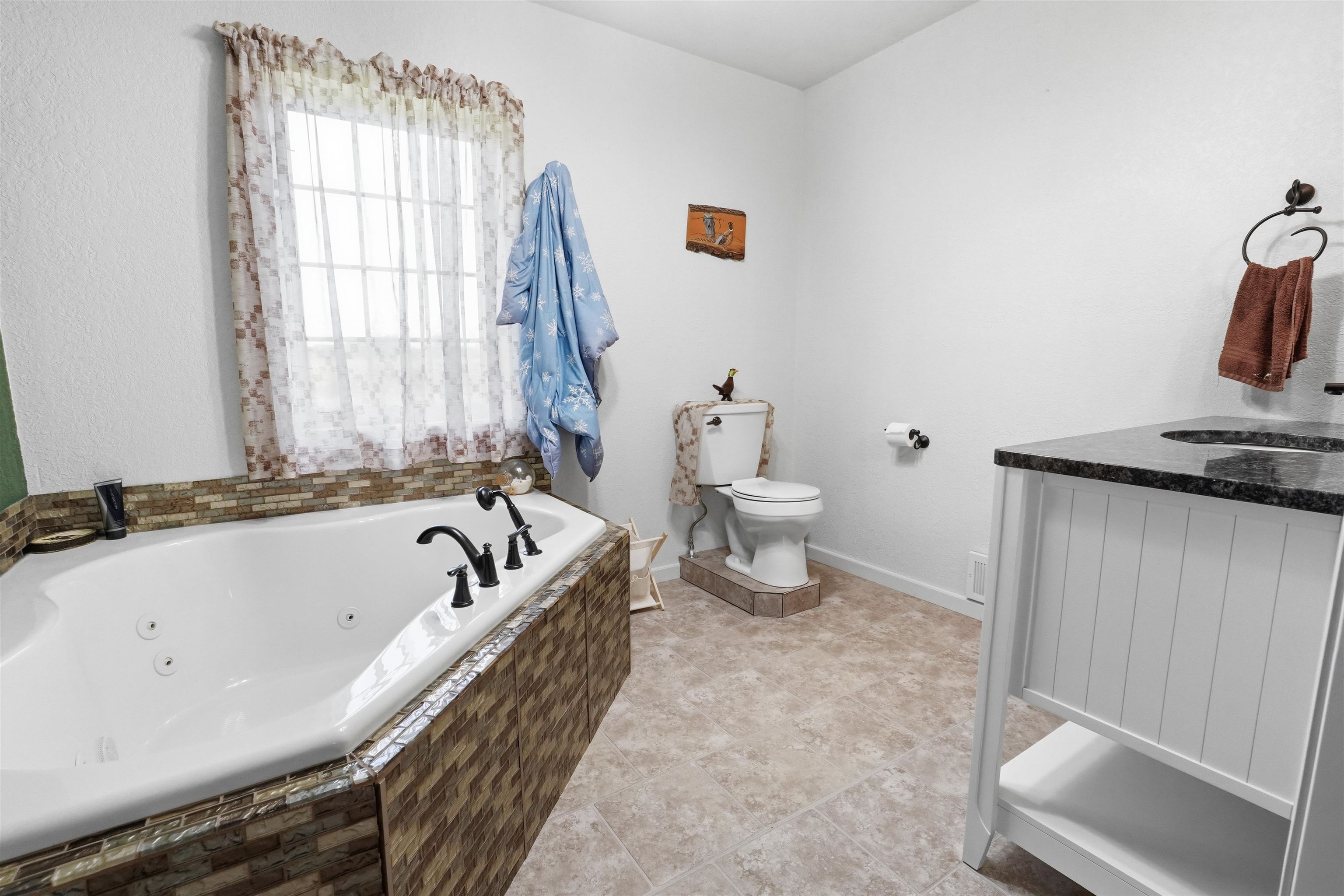 W6074 Mulberry Lane Property Photo 13