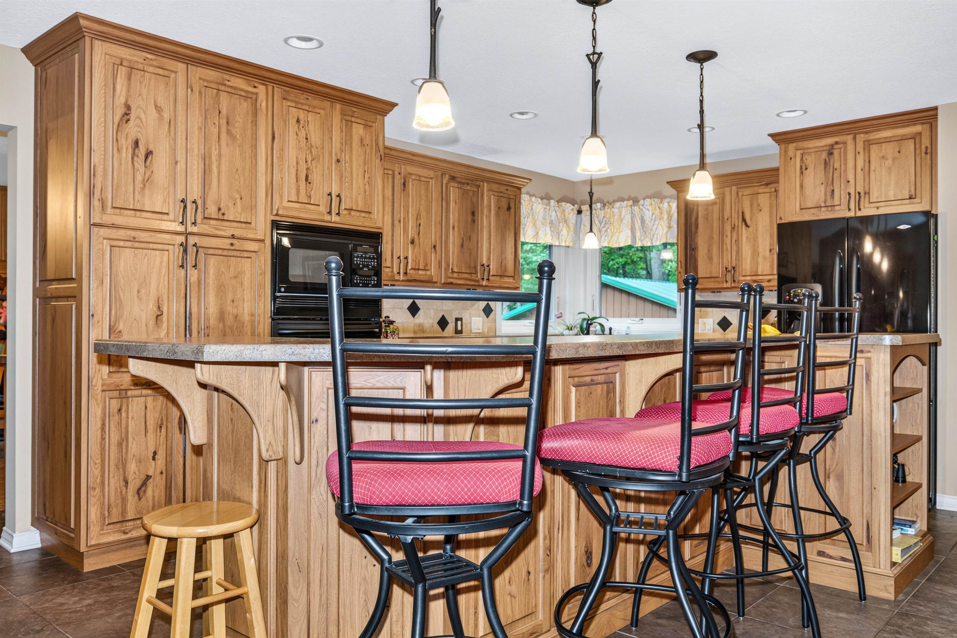 1806 Buckhorn Circle Property Photo 8