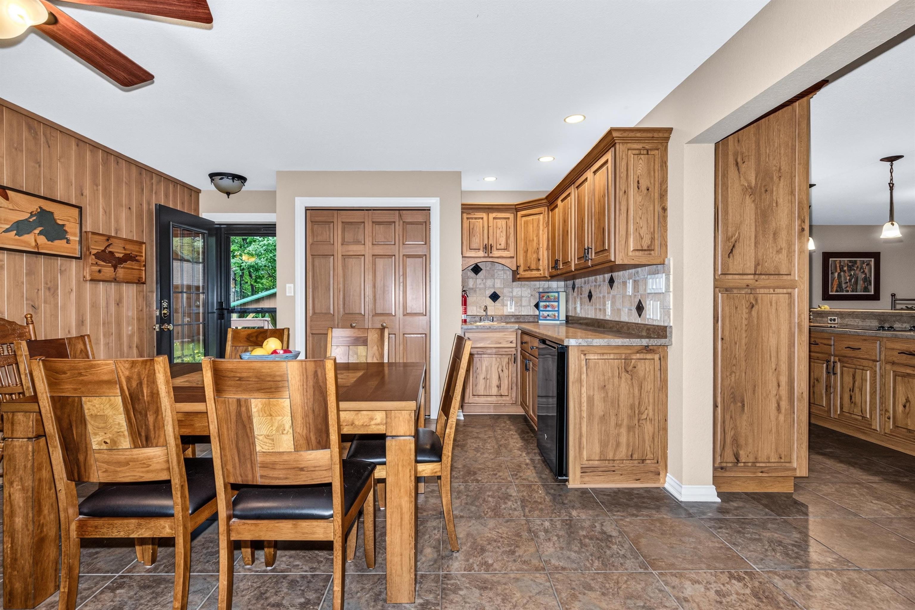 1806 Buckhorn Circle Property Photo 14