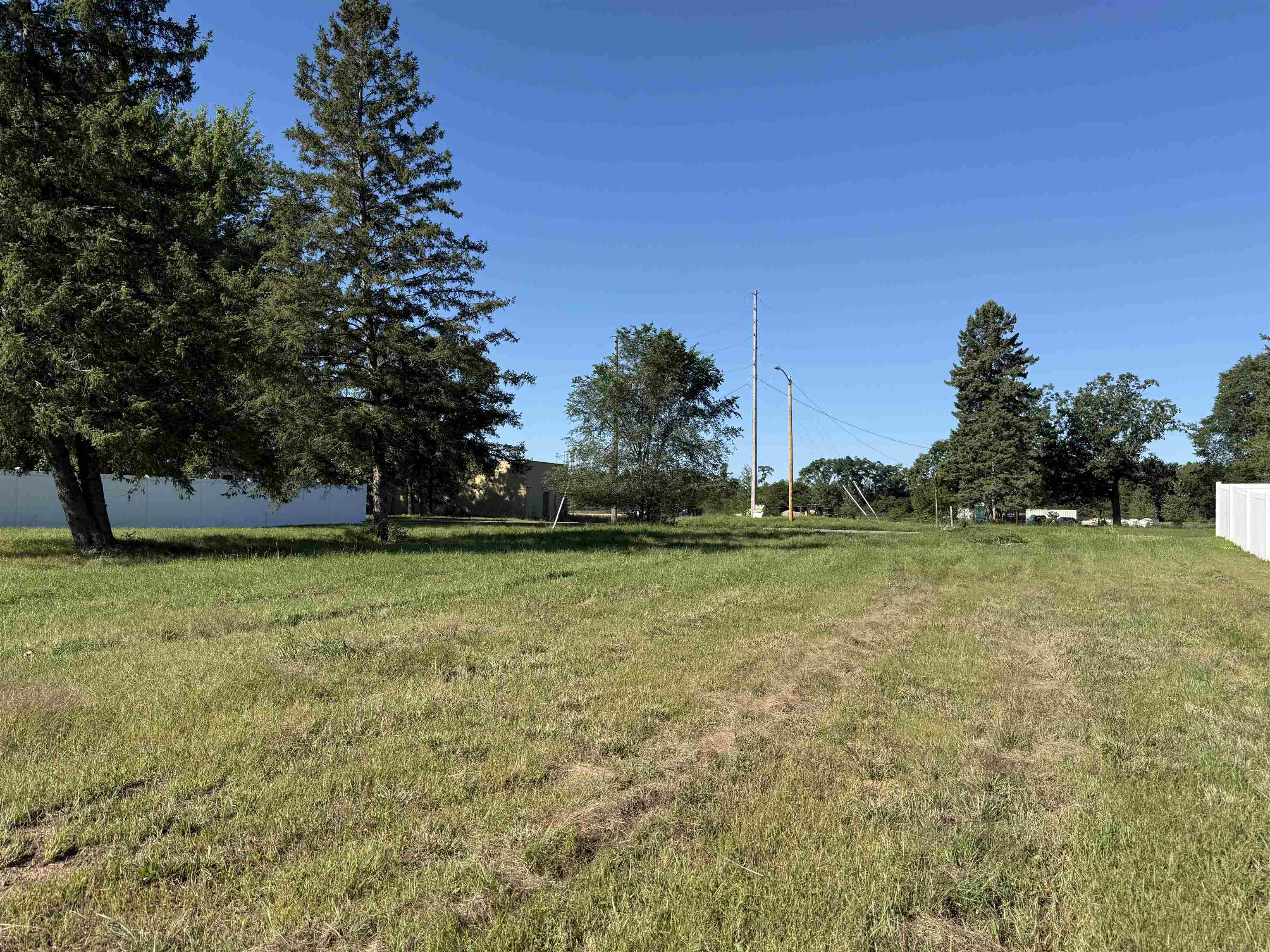 2255 Brooke Lane Property Photo 2