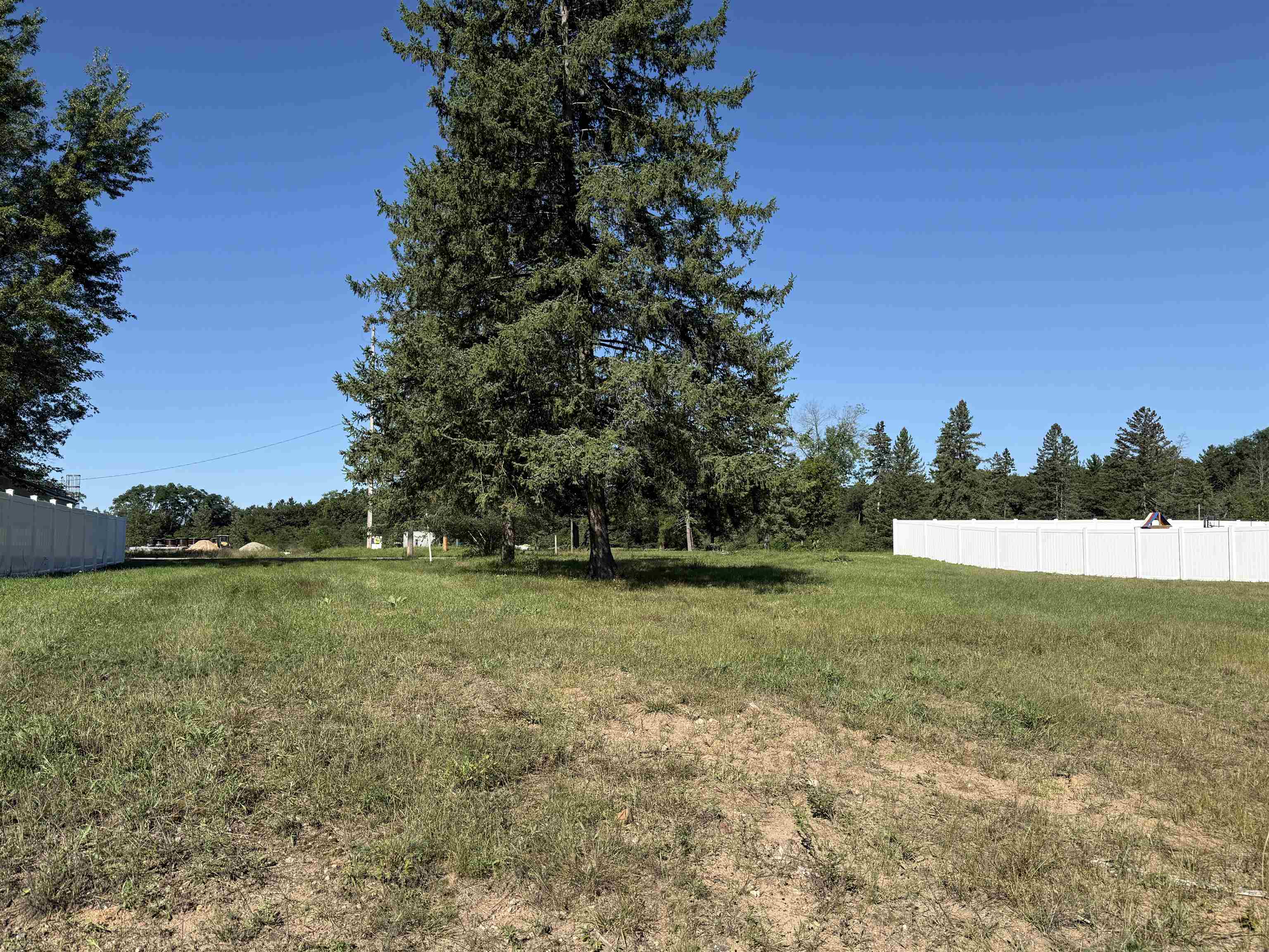 2255 Brooke Lane Property Photo 3
