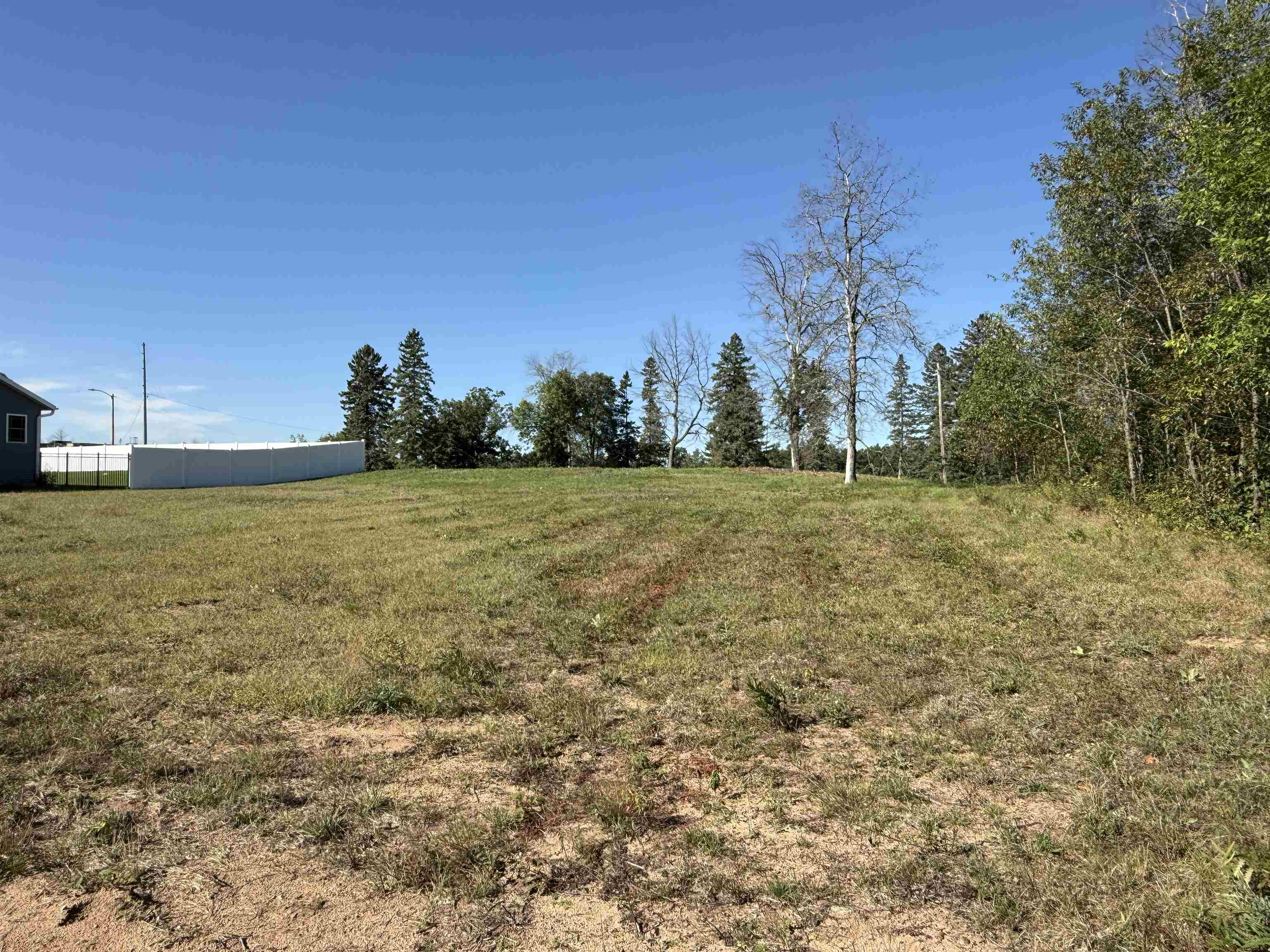 2175 Brooke Lane Property Photo 3