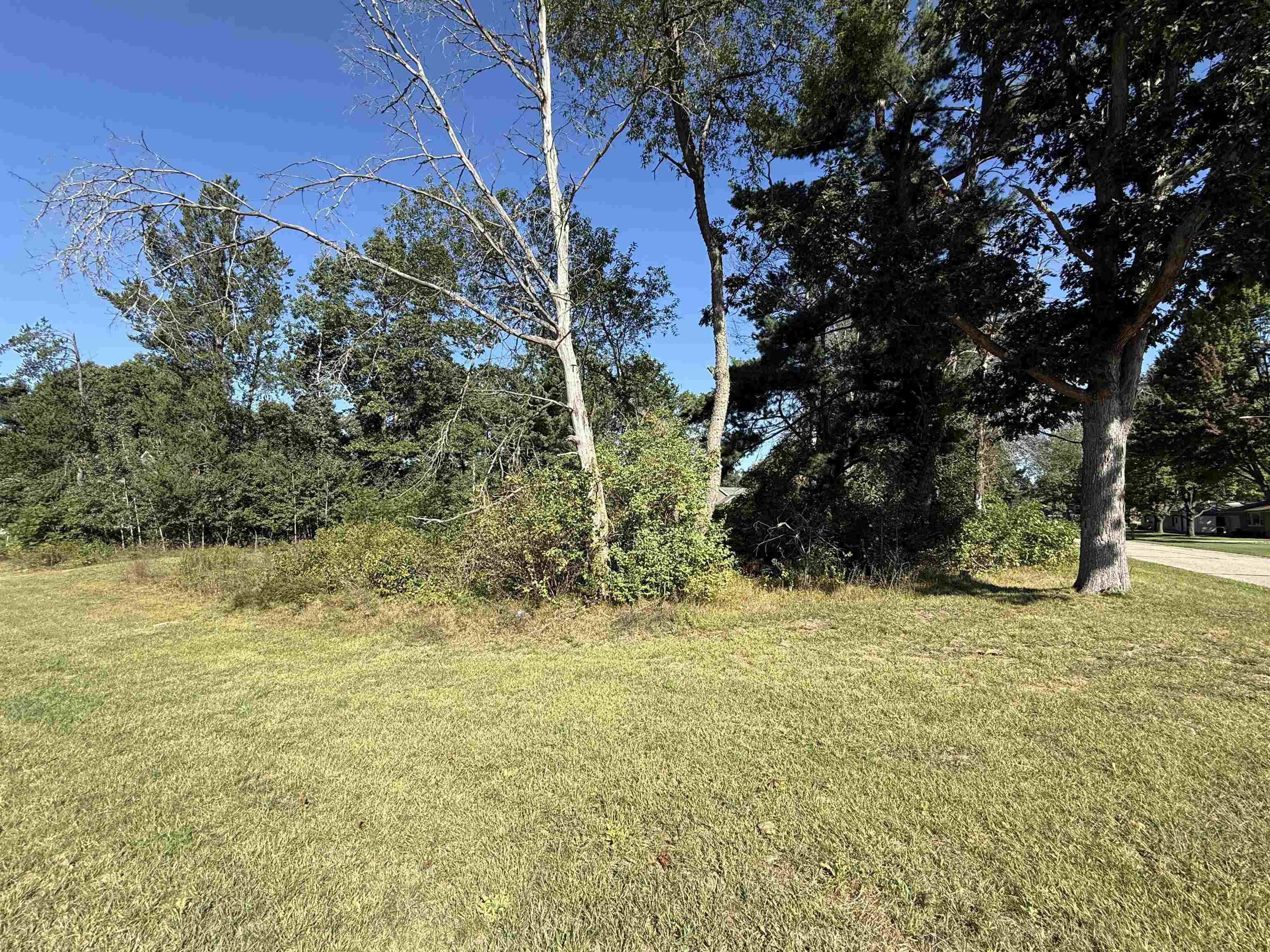 2326 Brooke Lane Property Photo 2