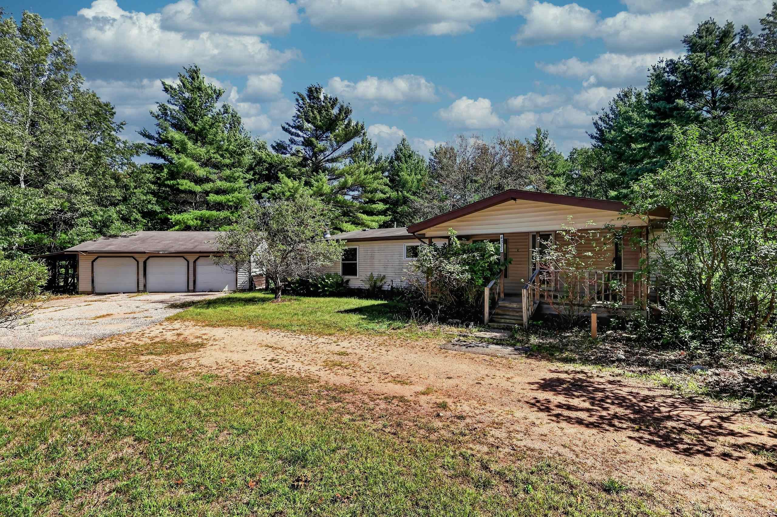 4311 S 58th Street Property Photo 4