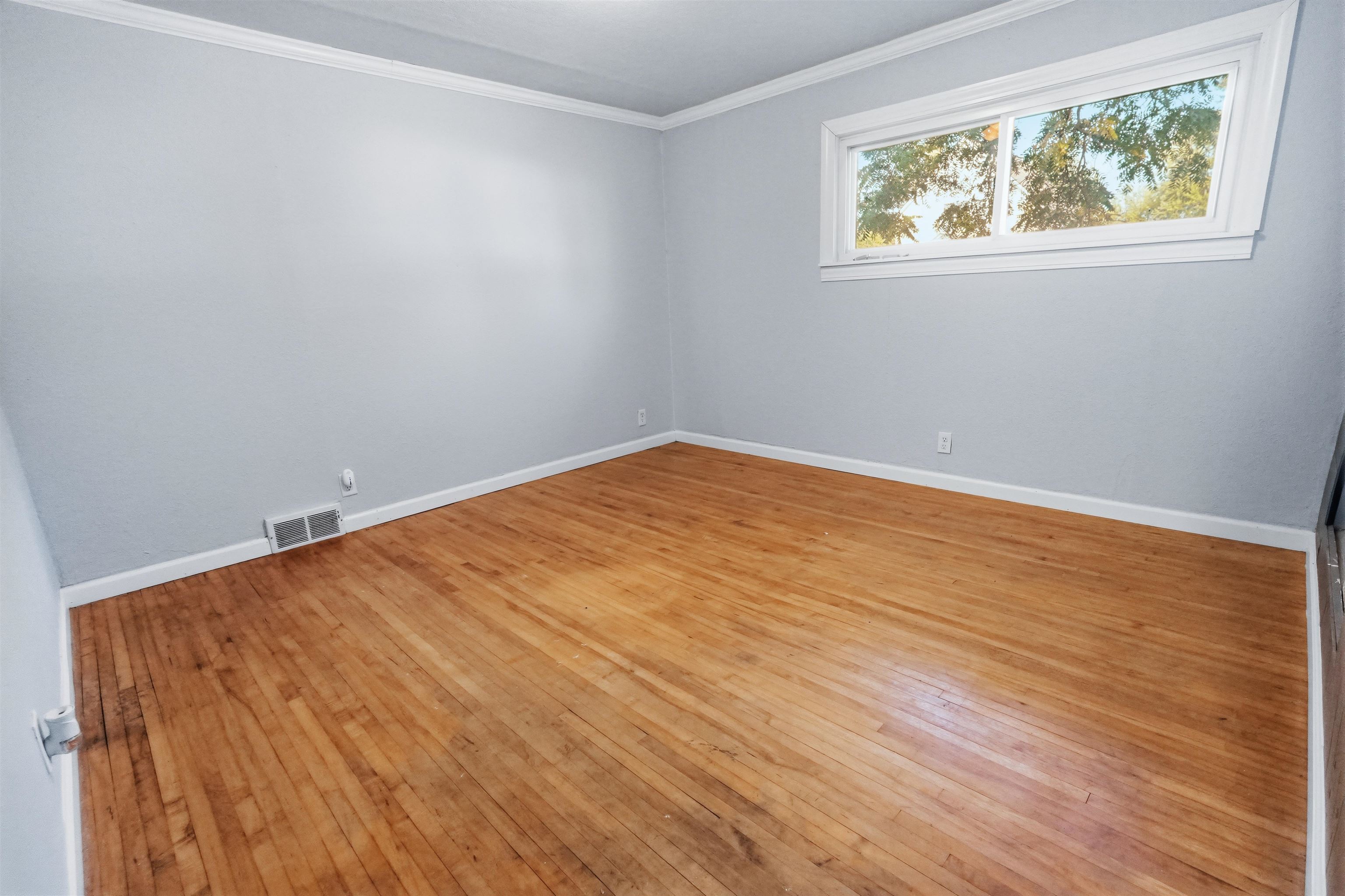 316 Lincoln Street Property Photo 6