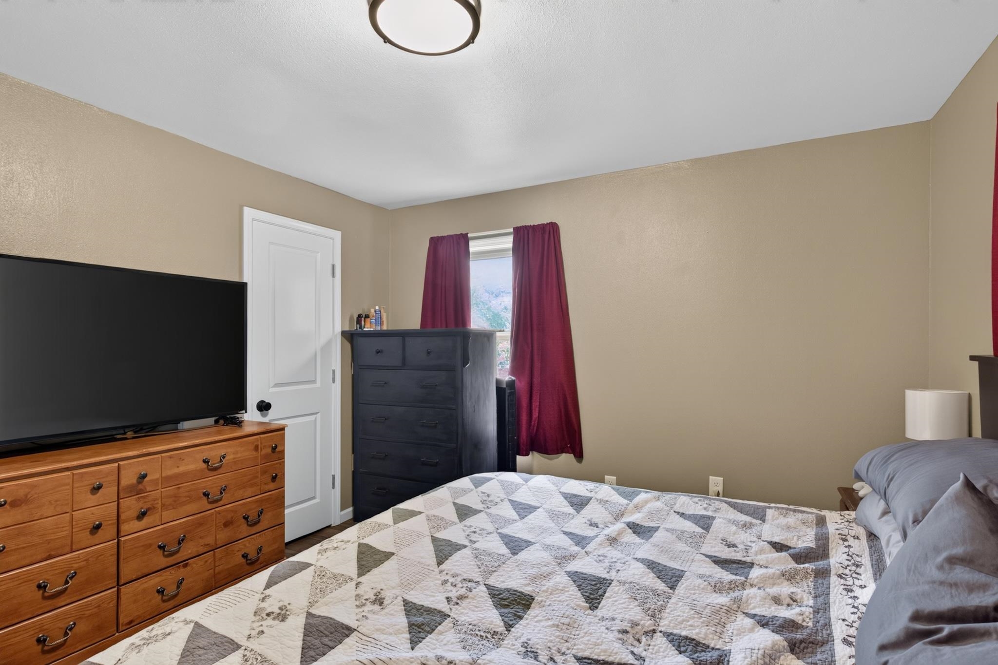 541 15th Avenue North Property Photo 23