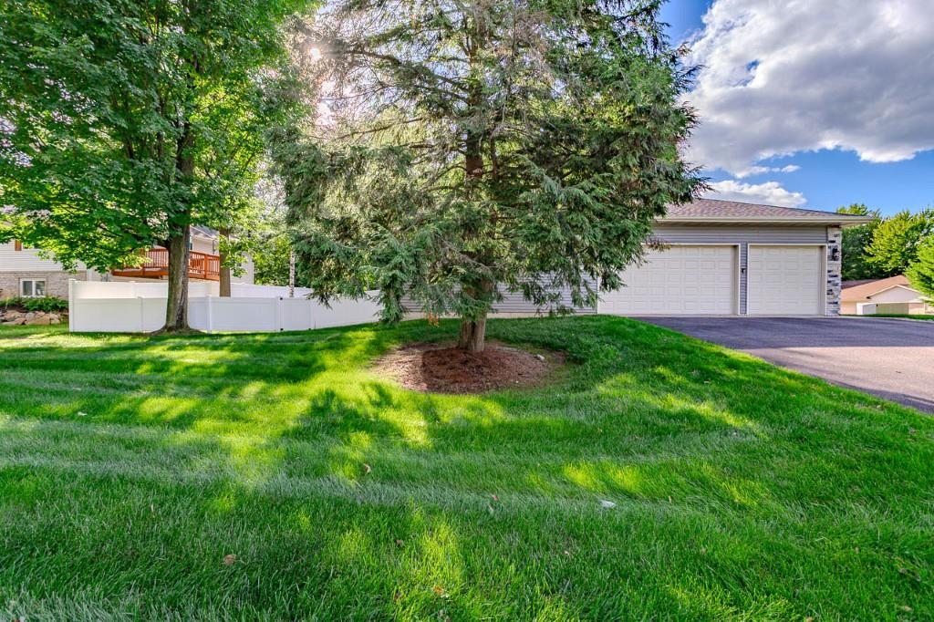 6402 Dominika Street Property Photo 45