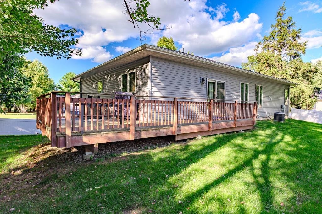 6402 Dominika Street Property Photo 49