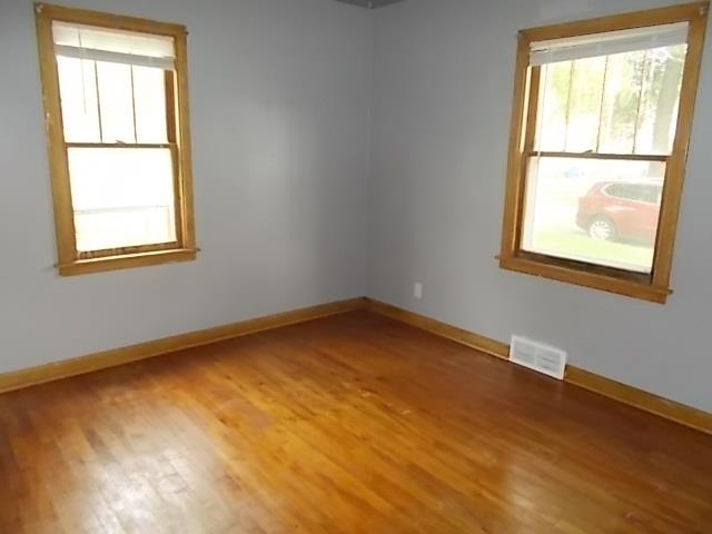 505 E 7th Street Property Photo 7
