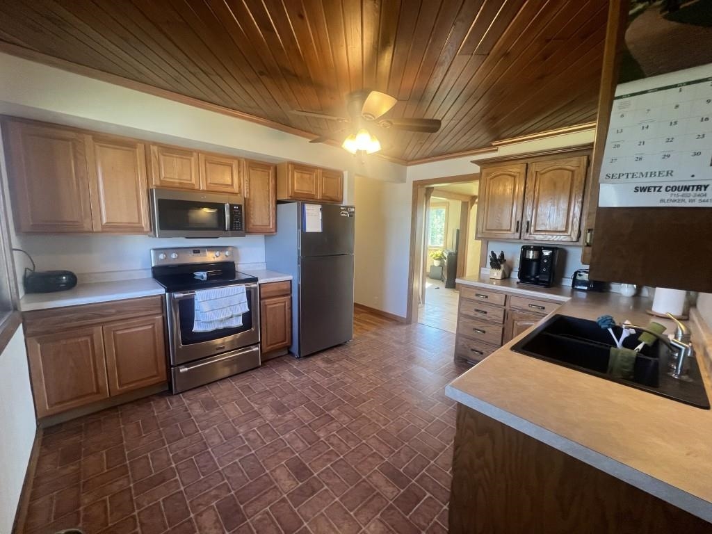 7021 Nelson Lane Property Photo 5
