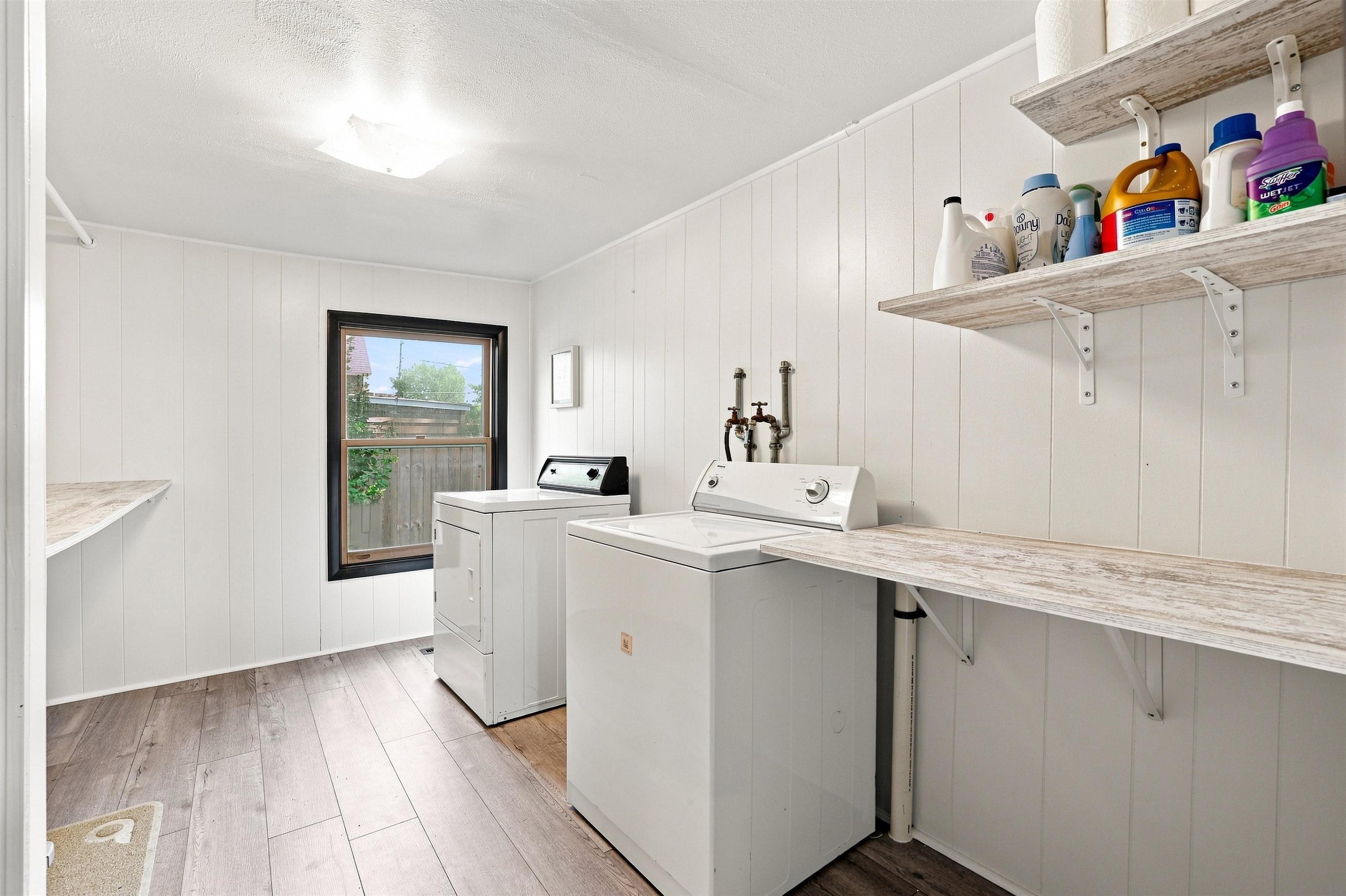 1733 Oak Street Property Photo 20
