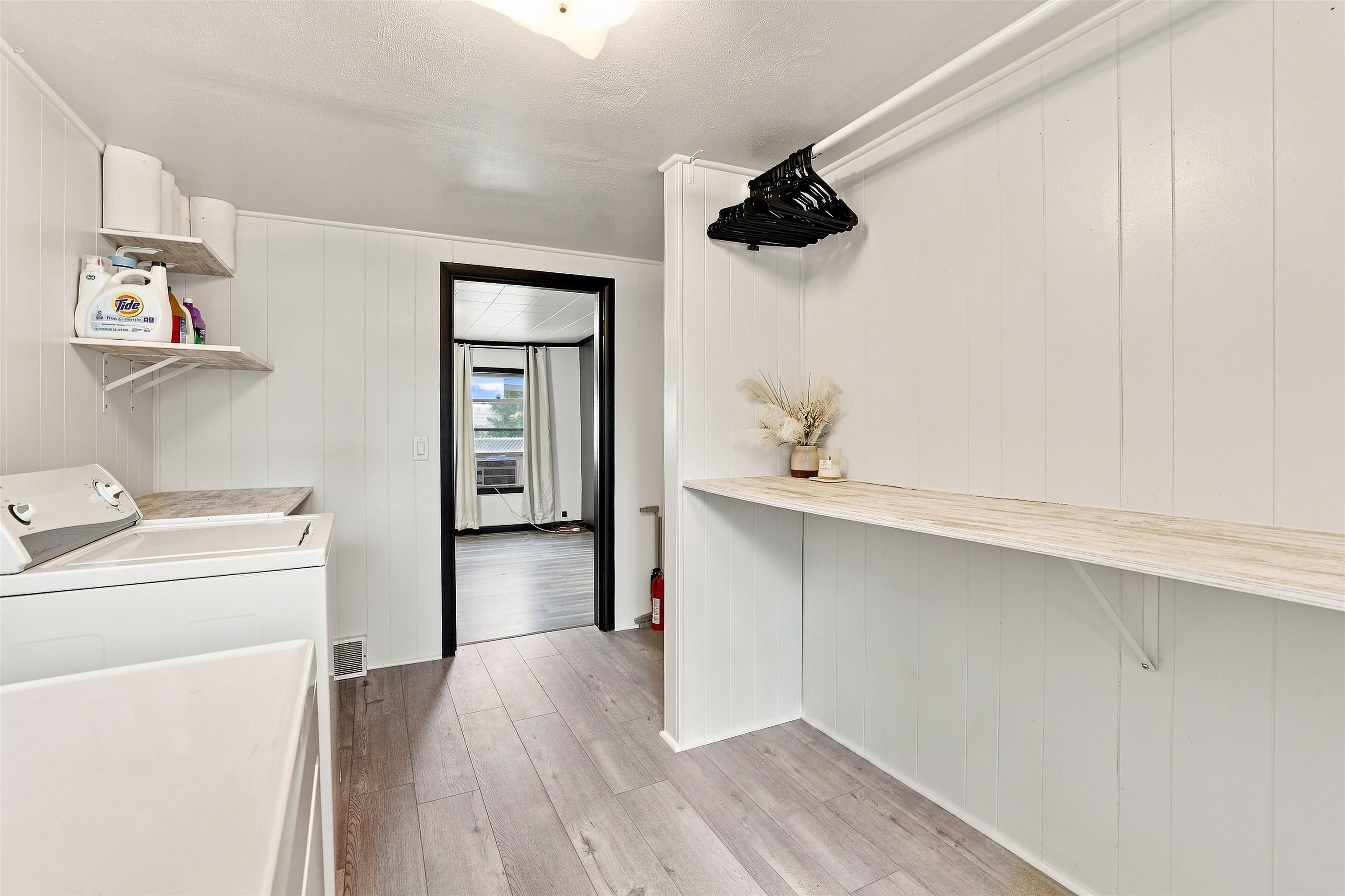 1733 Oak Street Property Photo 21