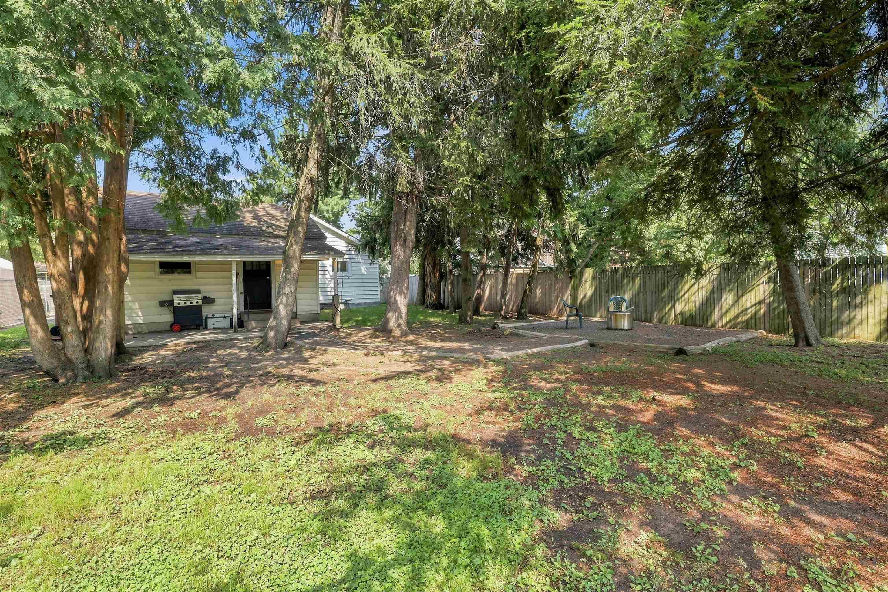 1733 Oak Street Property Photo 33