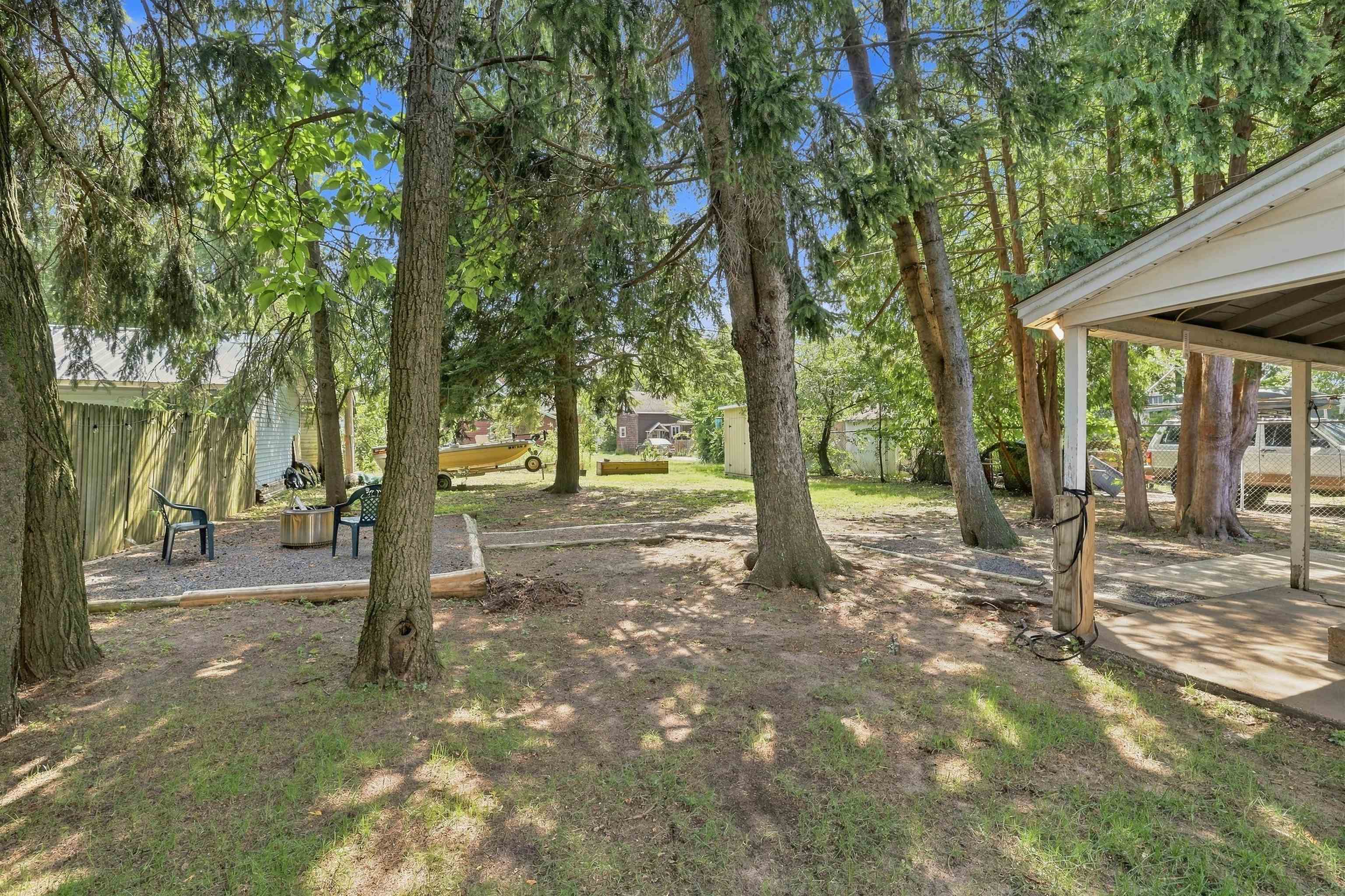1733 Oak Street Property Photo 35