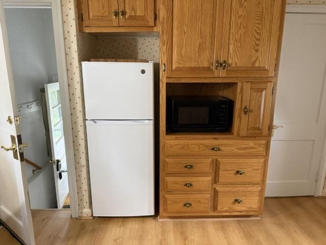 907 E Blodgett Street Property Photo 4