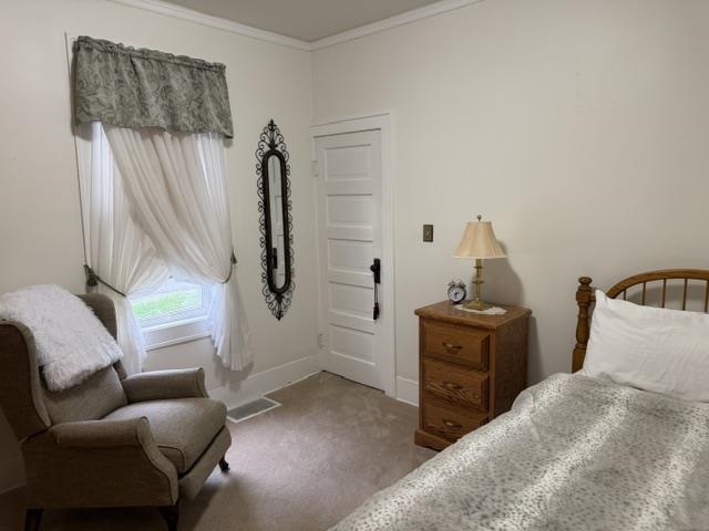 907 E Blodgett Street Property Photo 7