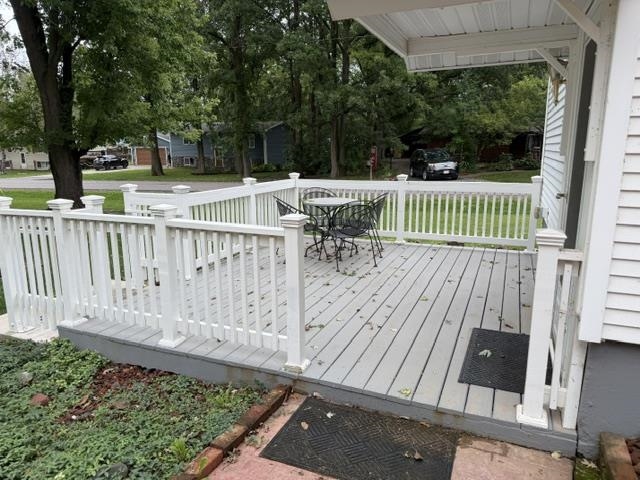 907 E Blodgett Street Property Photo 12