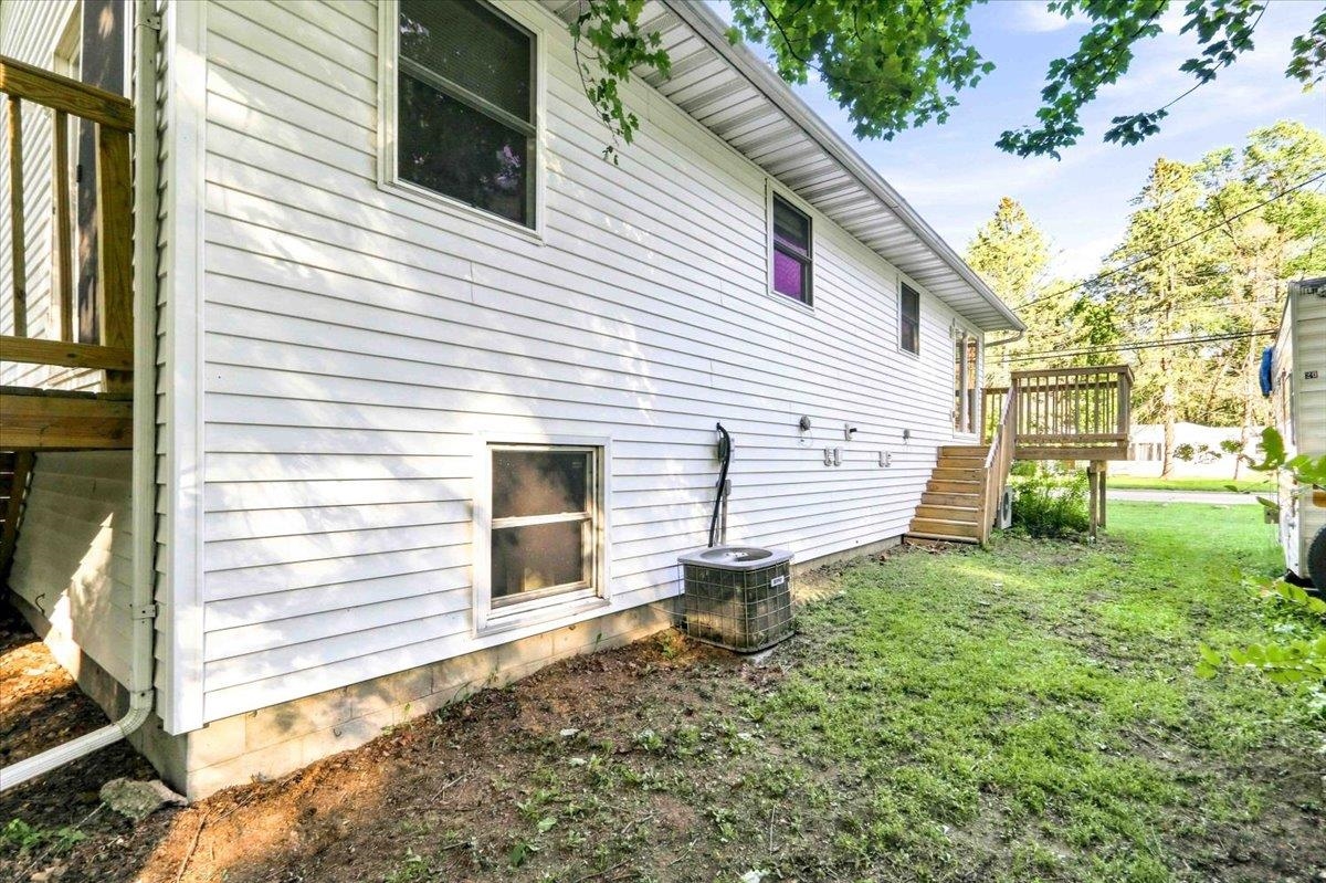 2460 2nd Avenue South Property Photo 4