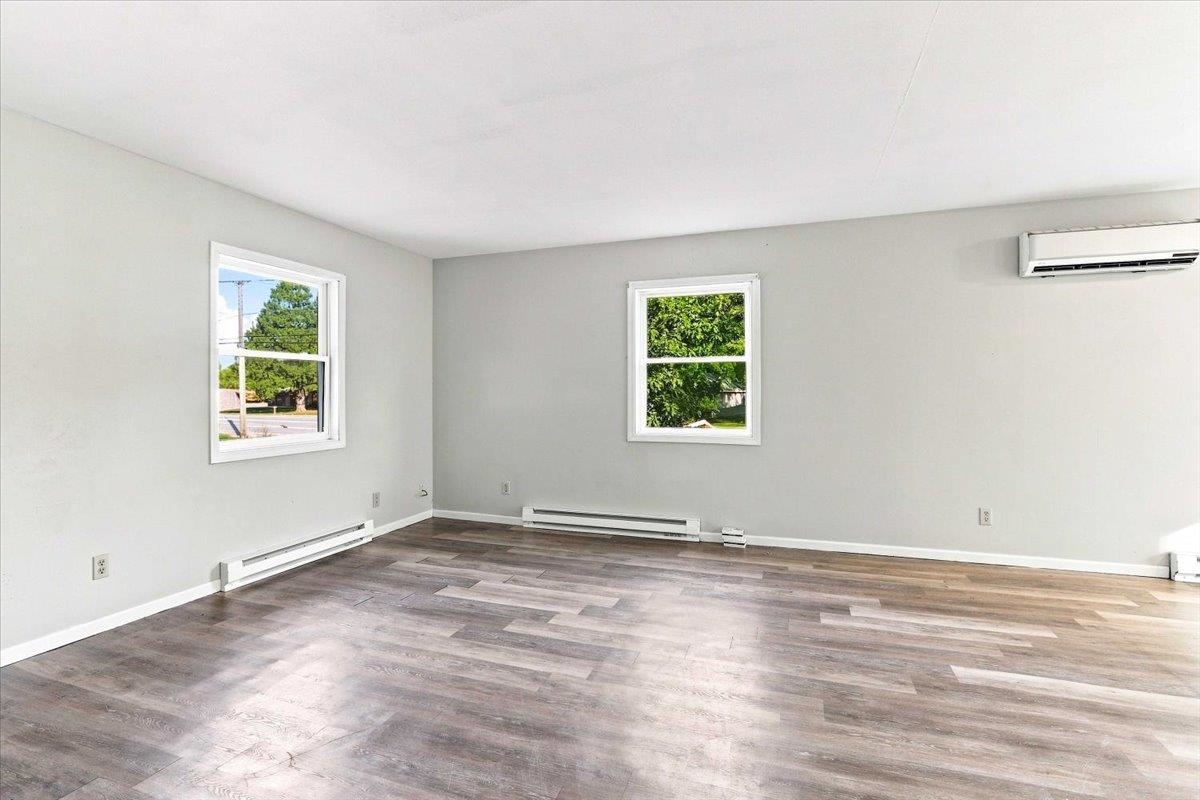 2460 2nd Avenue South Property Photo 10