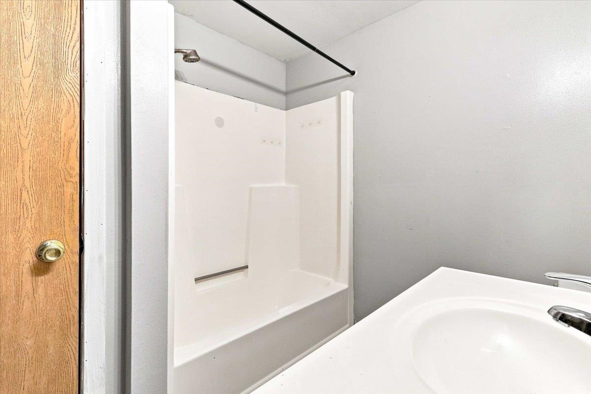2460 2nd Avenue South Property Photo 27