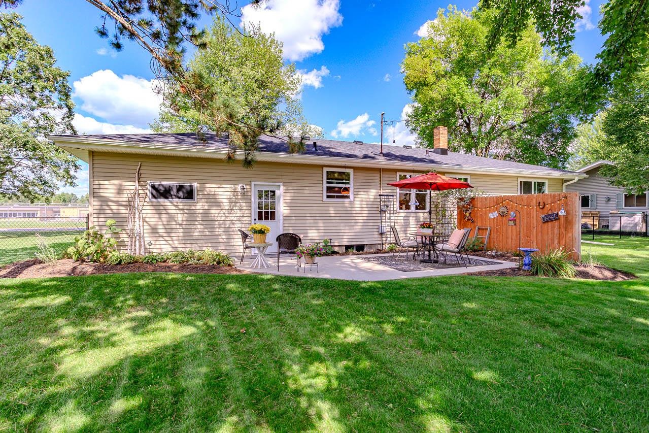 150947 Woodthrush Lane Property Photo 3