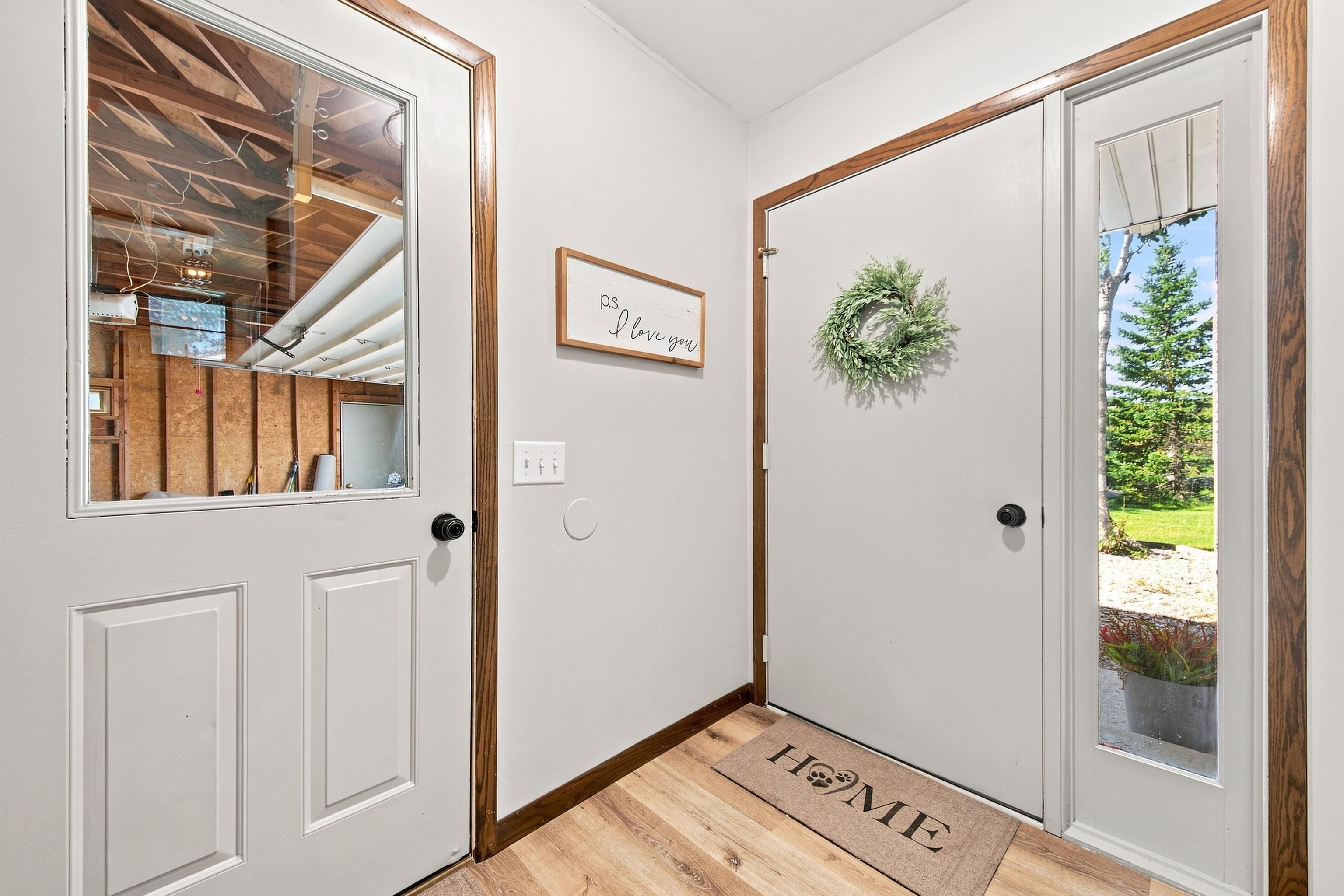 1601 S Lincoln Avenue Property Photo 3
