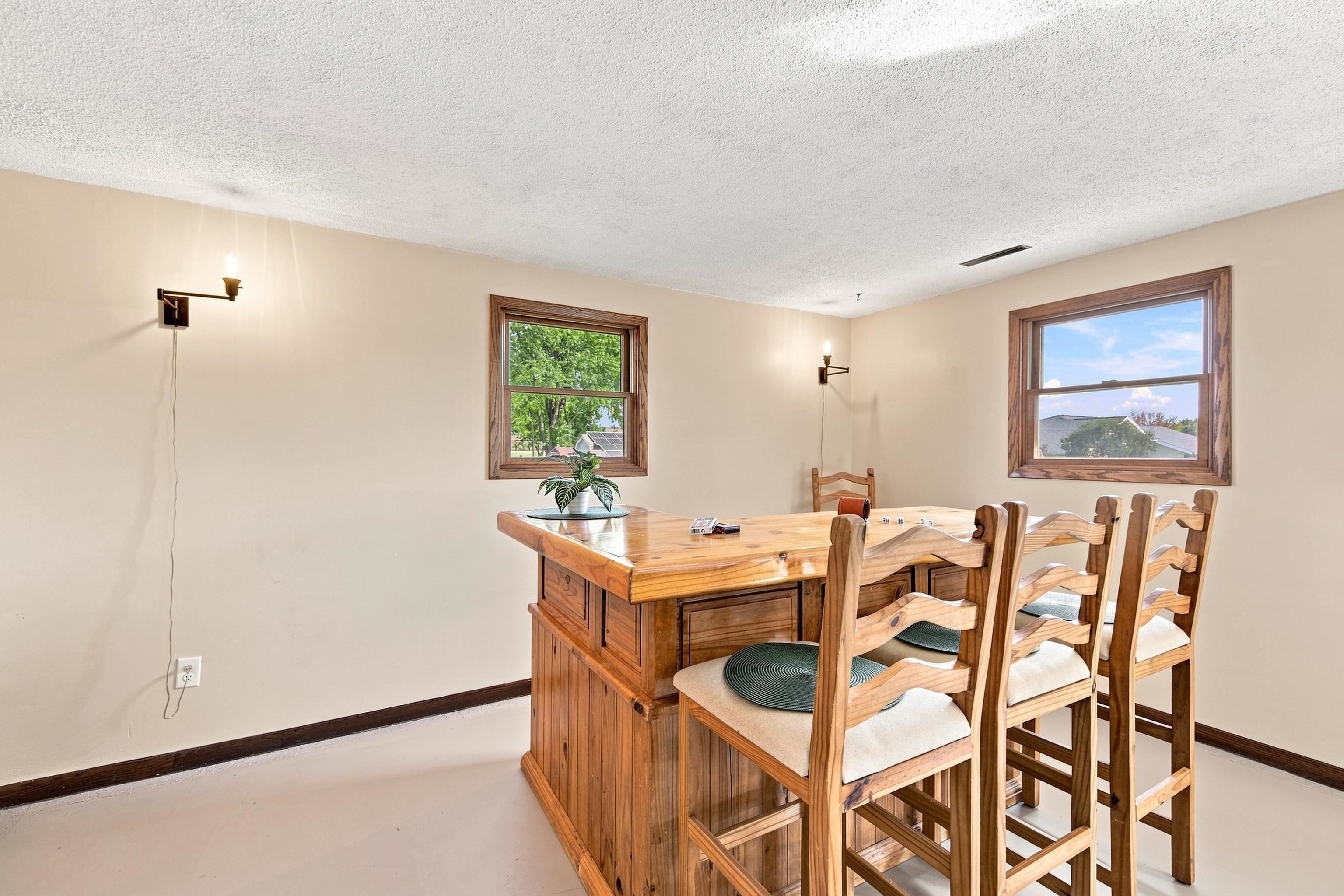 1601 S Lincoln Avenue Property Photo 22