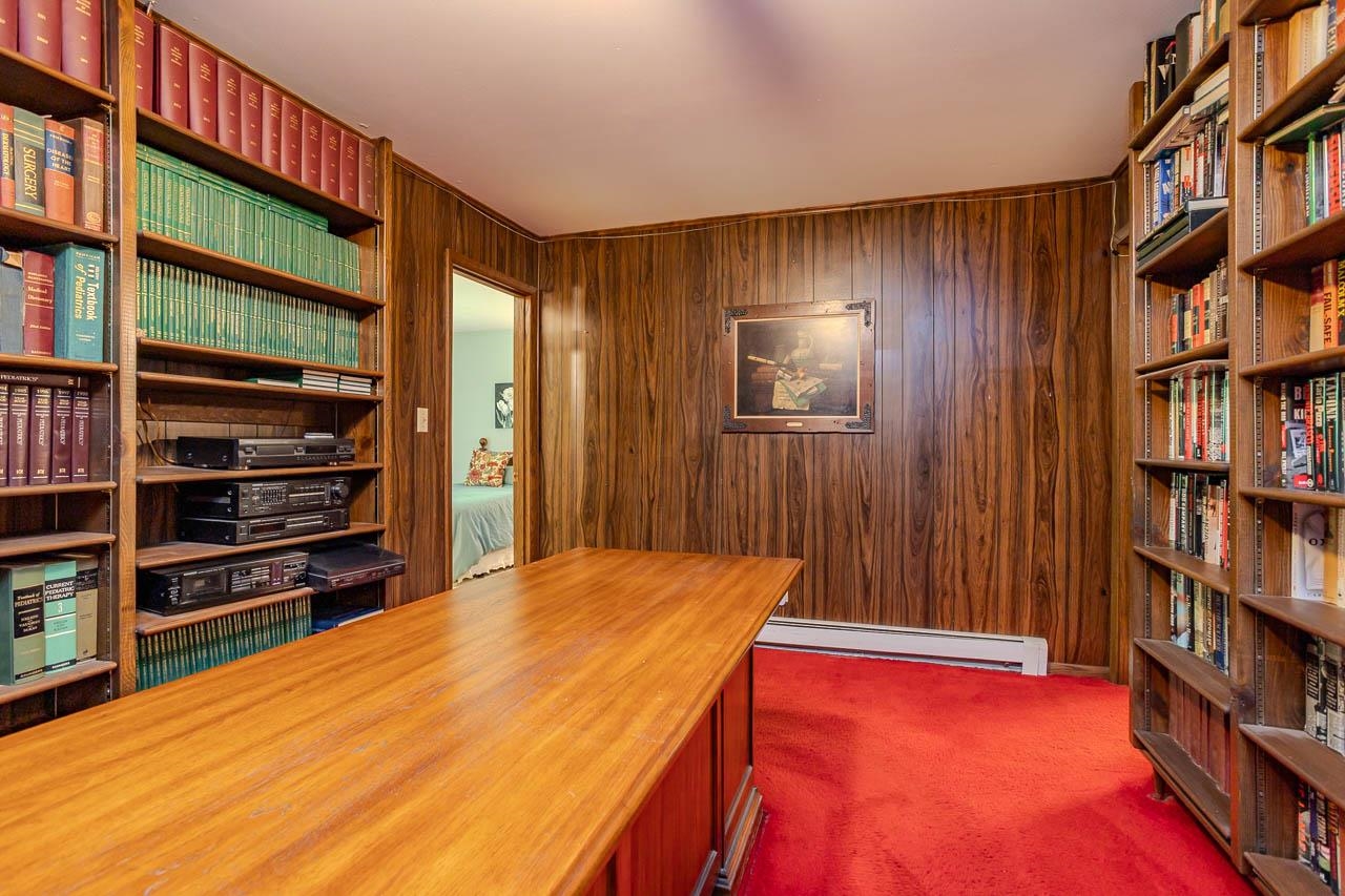 9010 Reed Road Property Photo 16