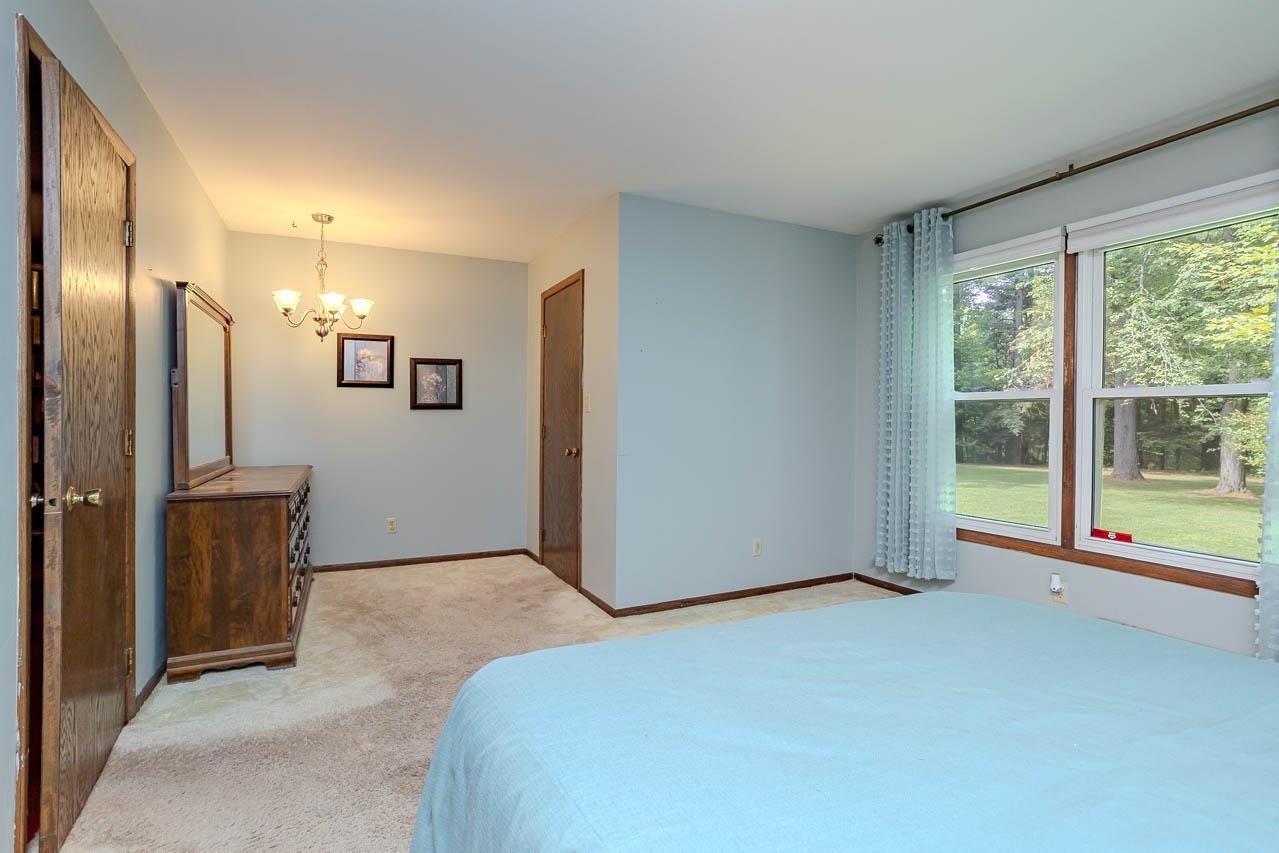 9010 Reed Road Property Photo 21