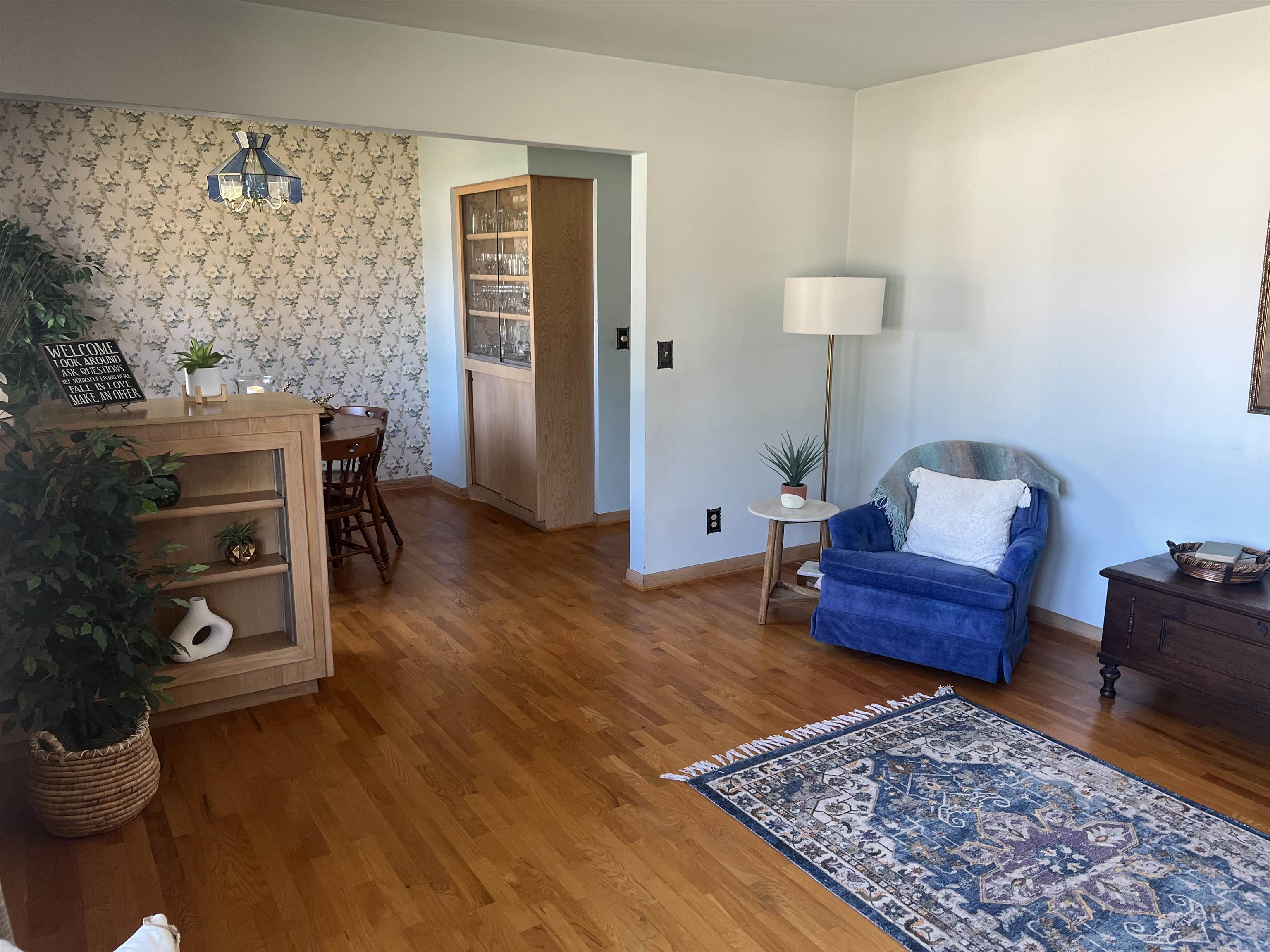 806 10th Street Property Photo 5
