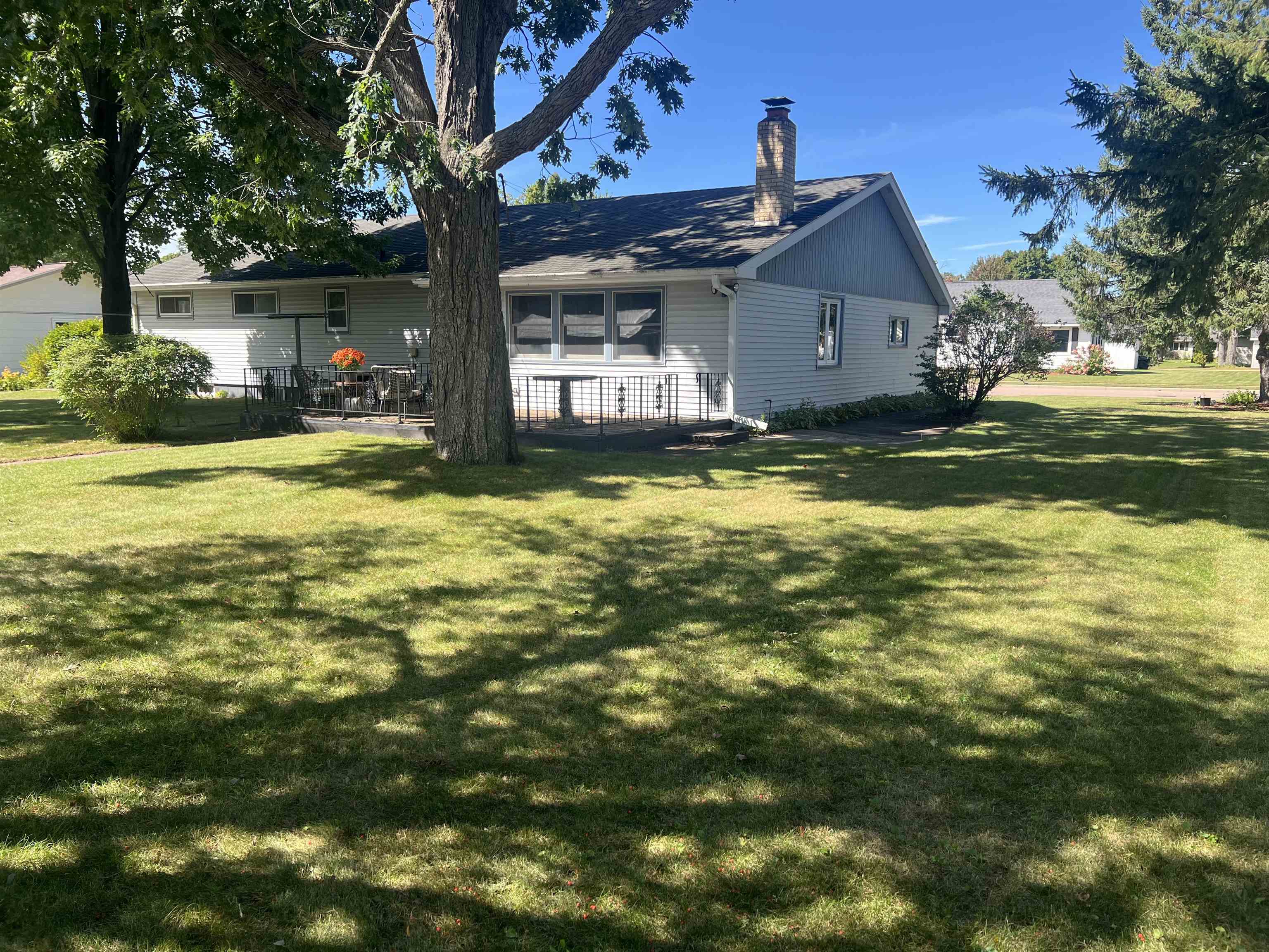 806 10th Street Property Photo 32