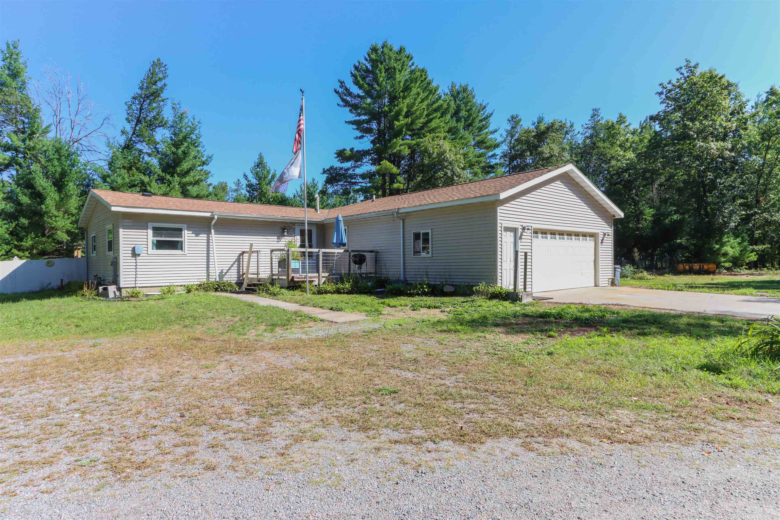 8610 Lake Road Property Photo 1