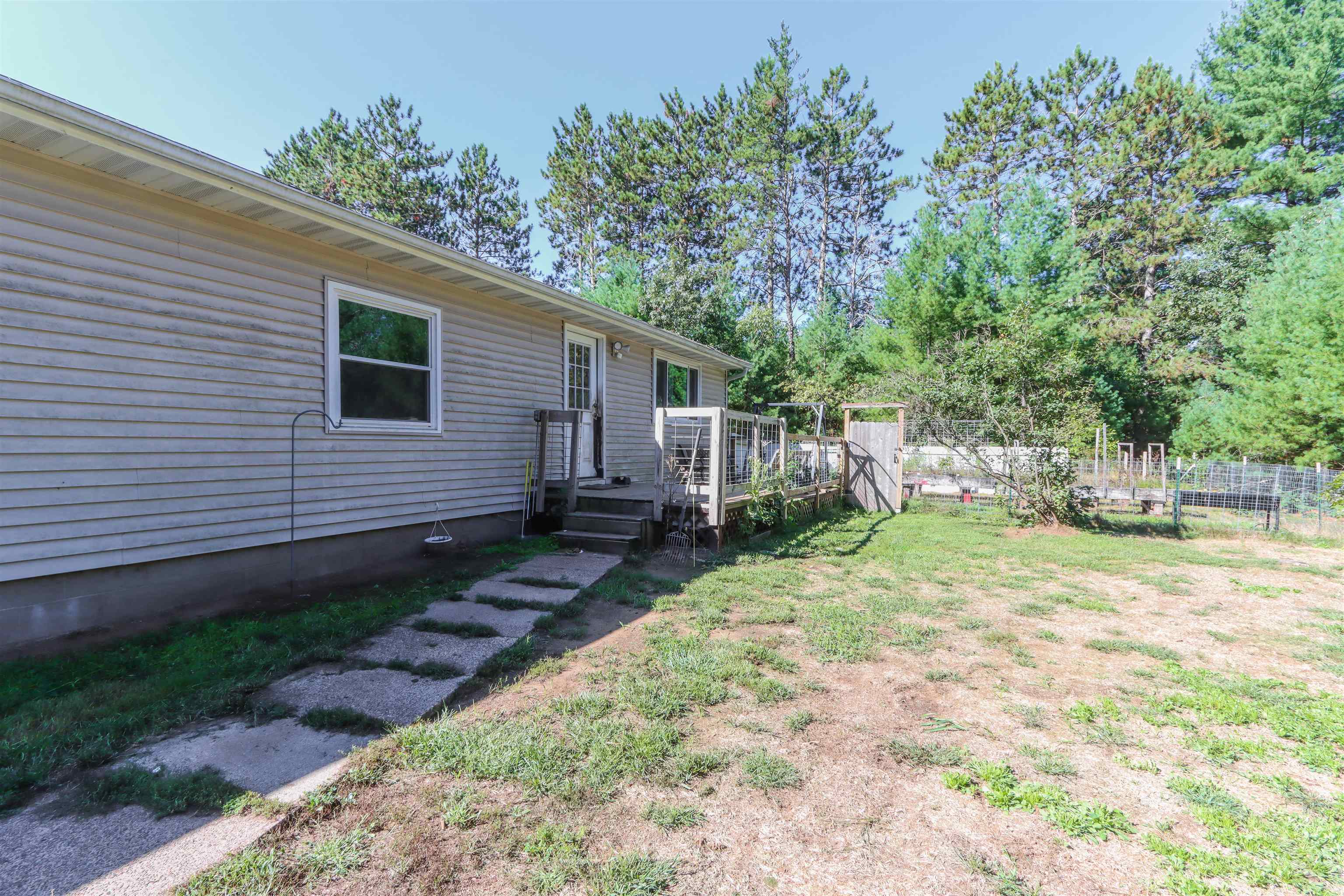 8610 Lake Road Property Photo 13