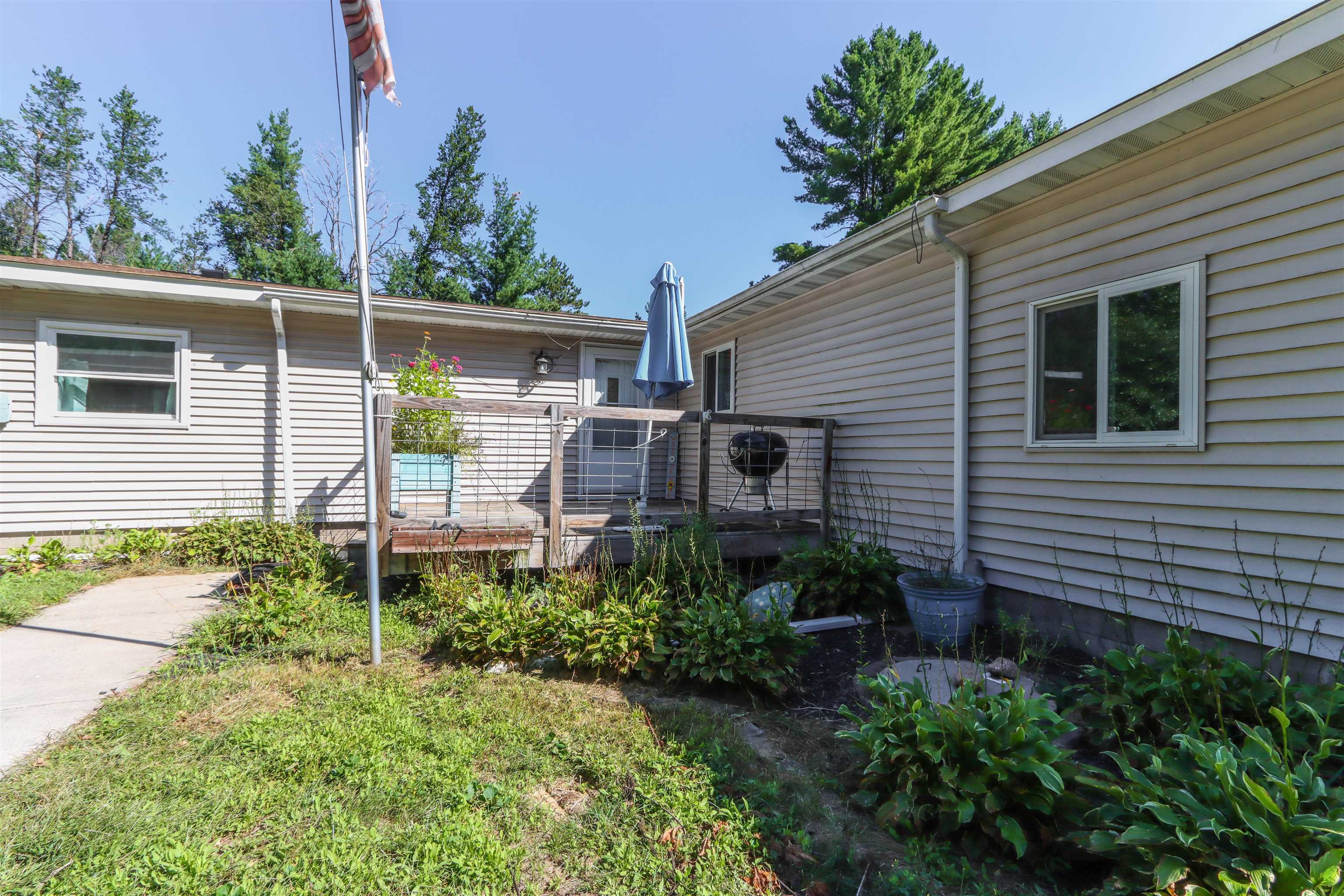 8610 Lake Road Property Photo 16