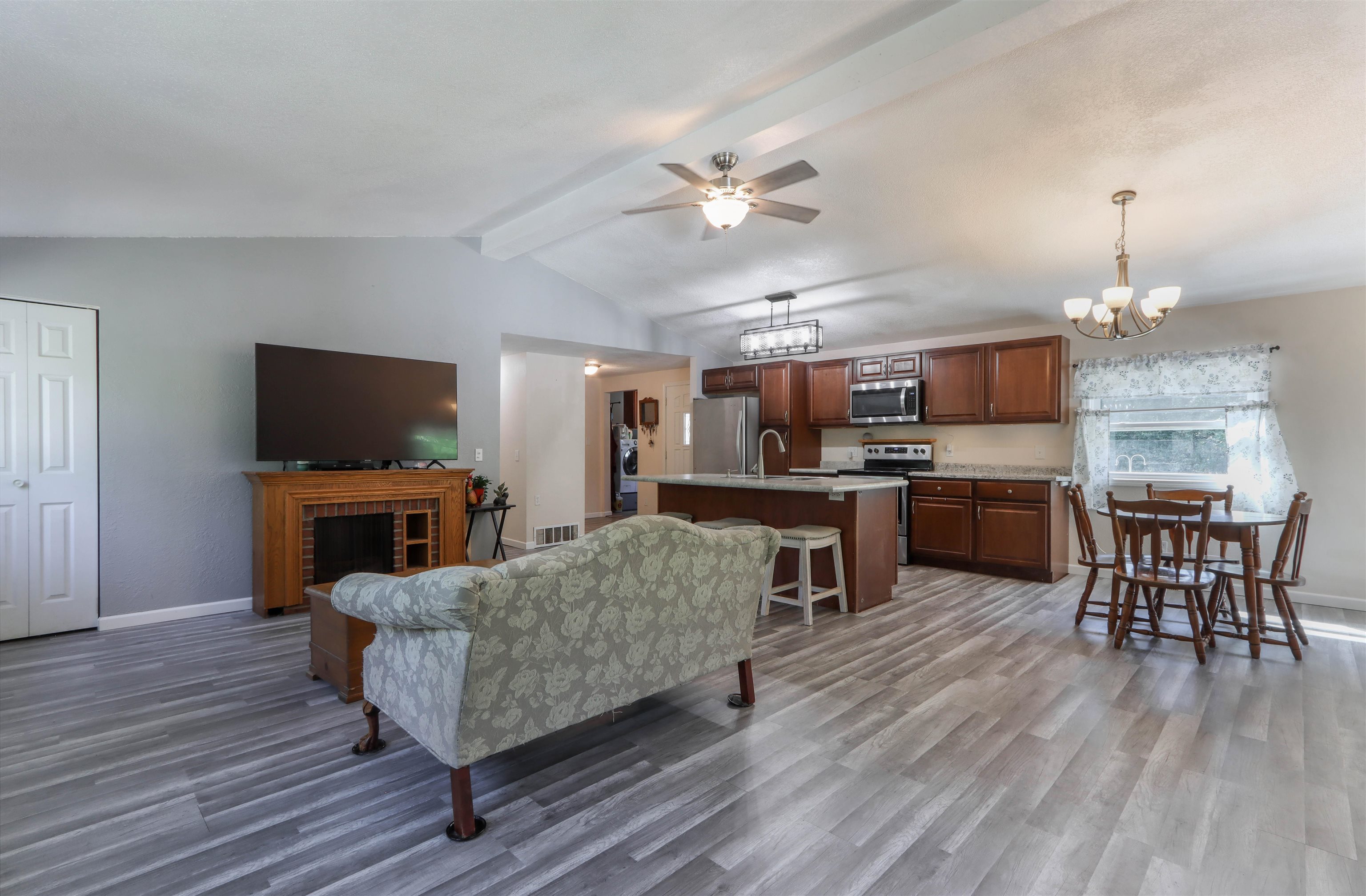 8610 Lake Road Property Photo 19