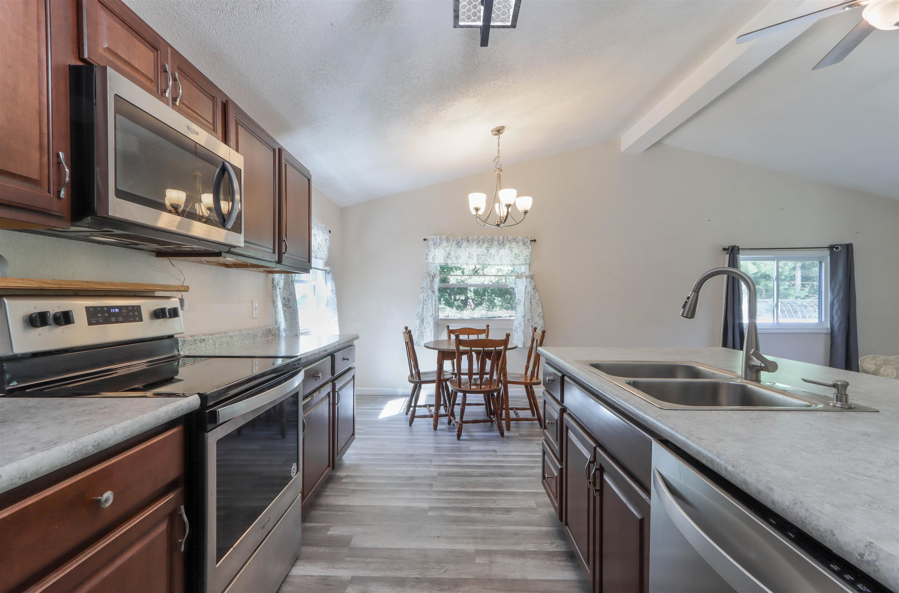 8610 Lake Road Property Photo 22