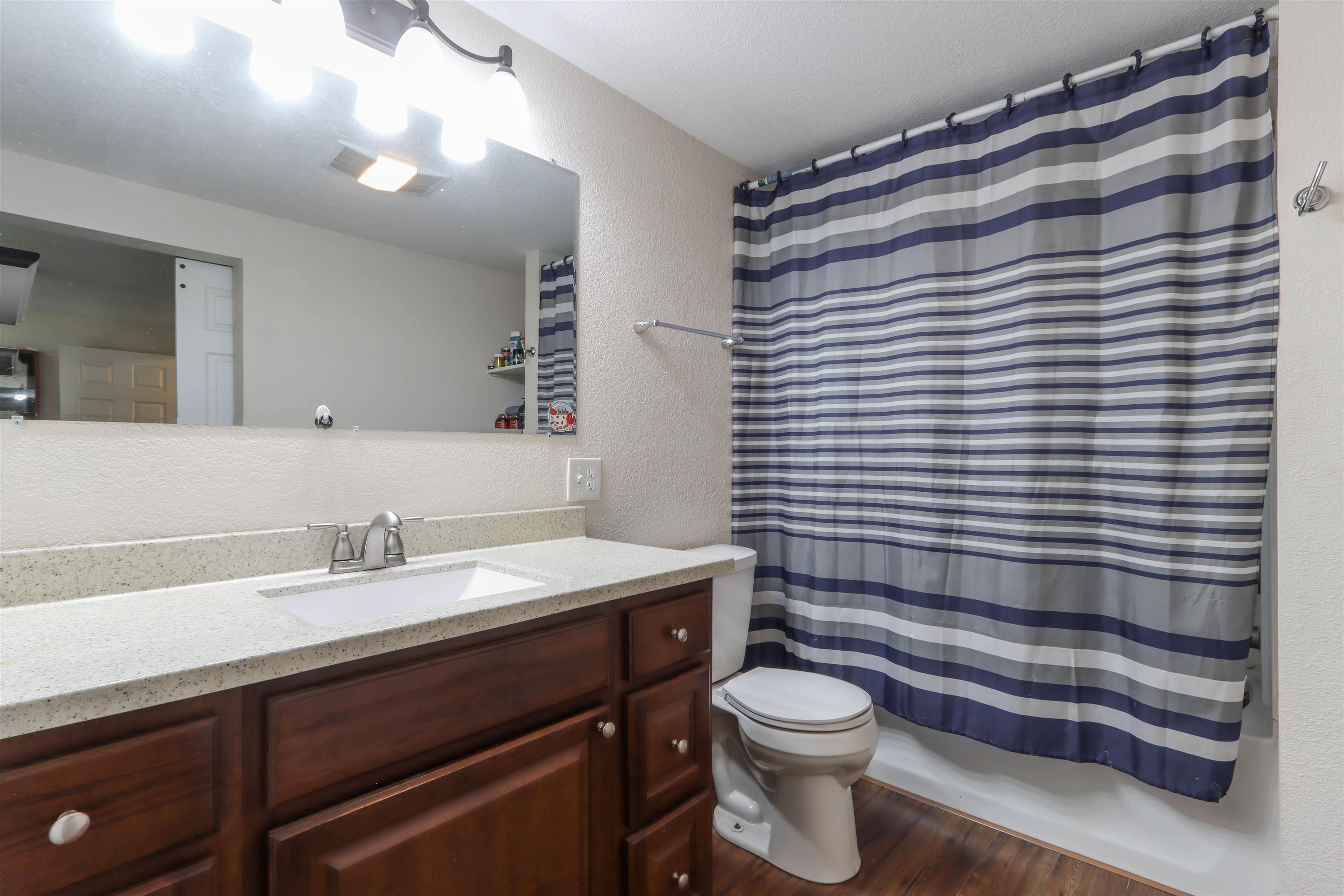 8610 Lake Road Property Photo 29