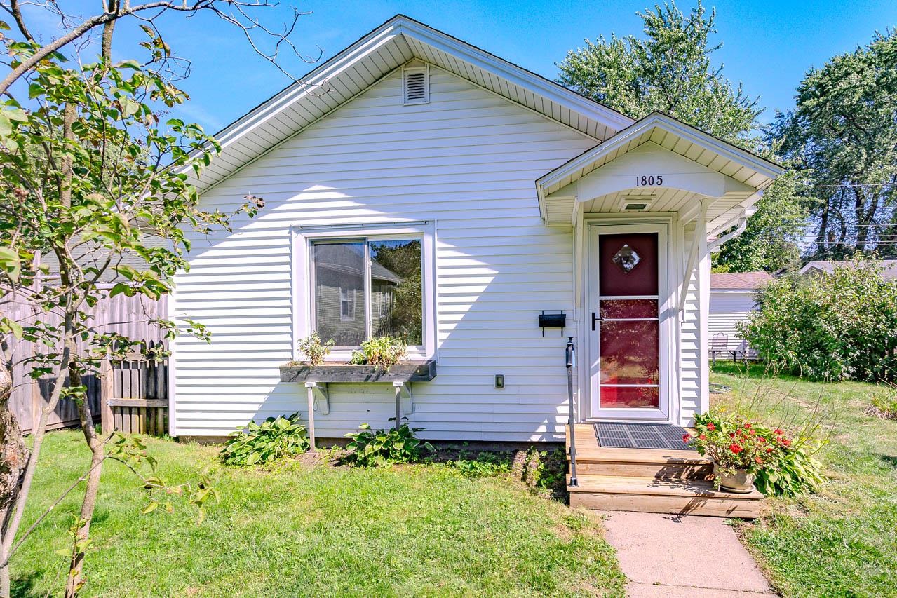1805 Fairmount Street Property Photo 1