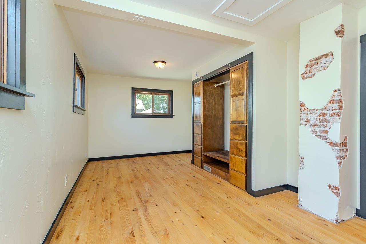 1805 Fairmount Street Property Photo 9