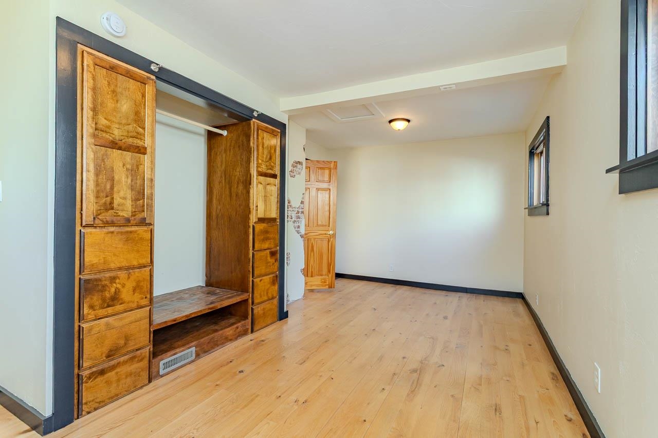 1805 Fairmount Street Property Photo 10