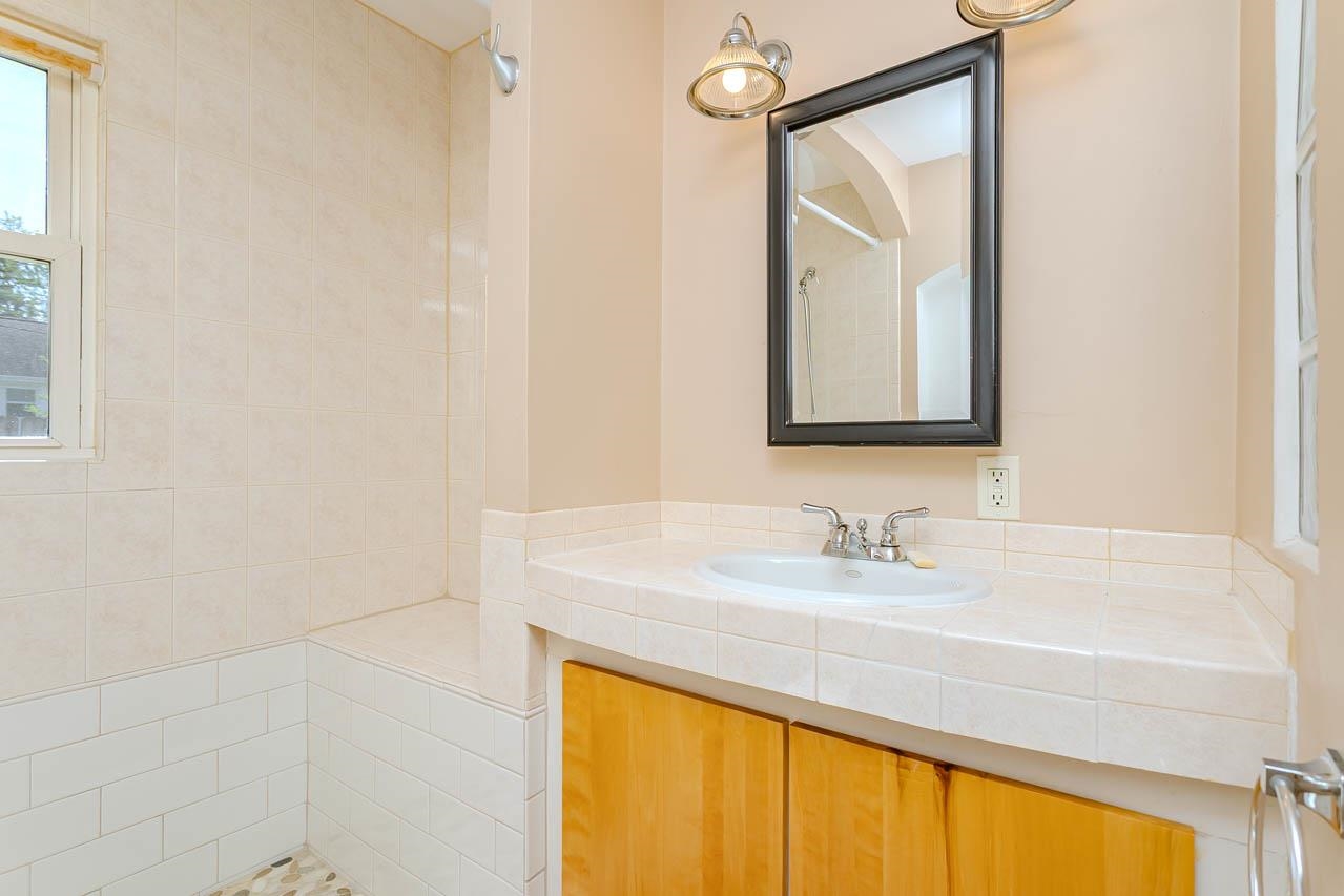 1805 Fairmount Street Property Photo 17