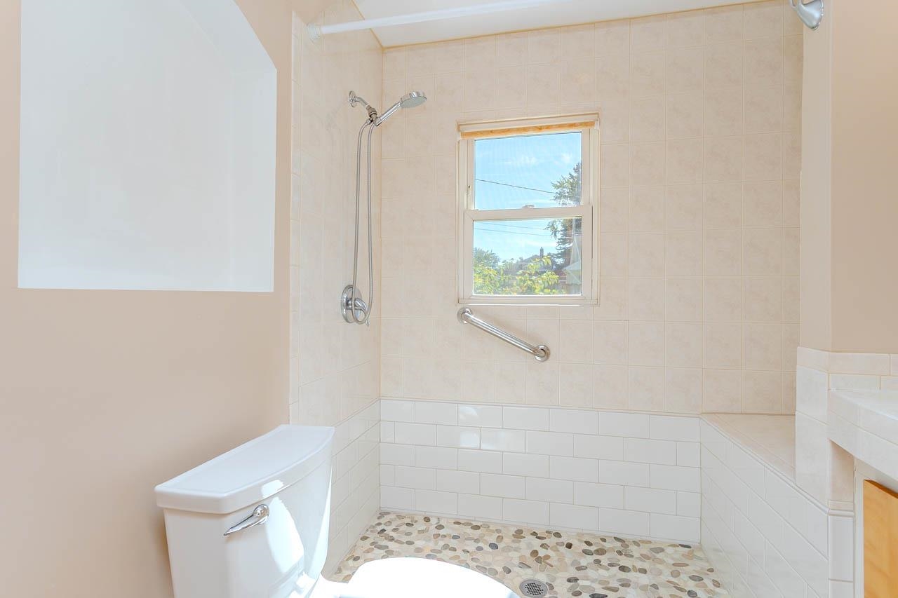 1805 Fairmount Street Property Photo 18