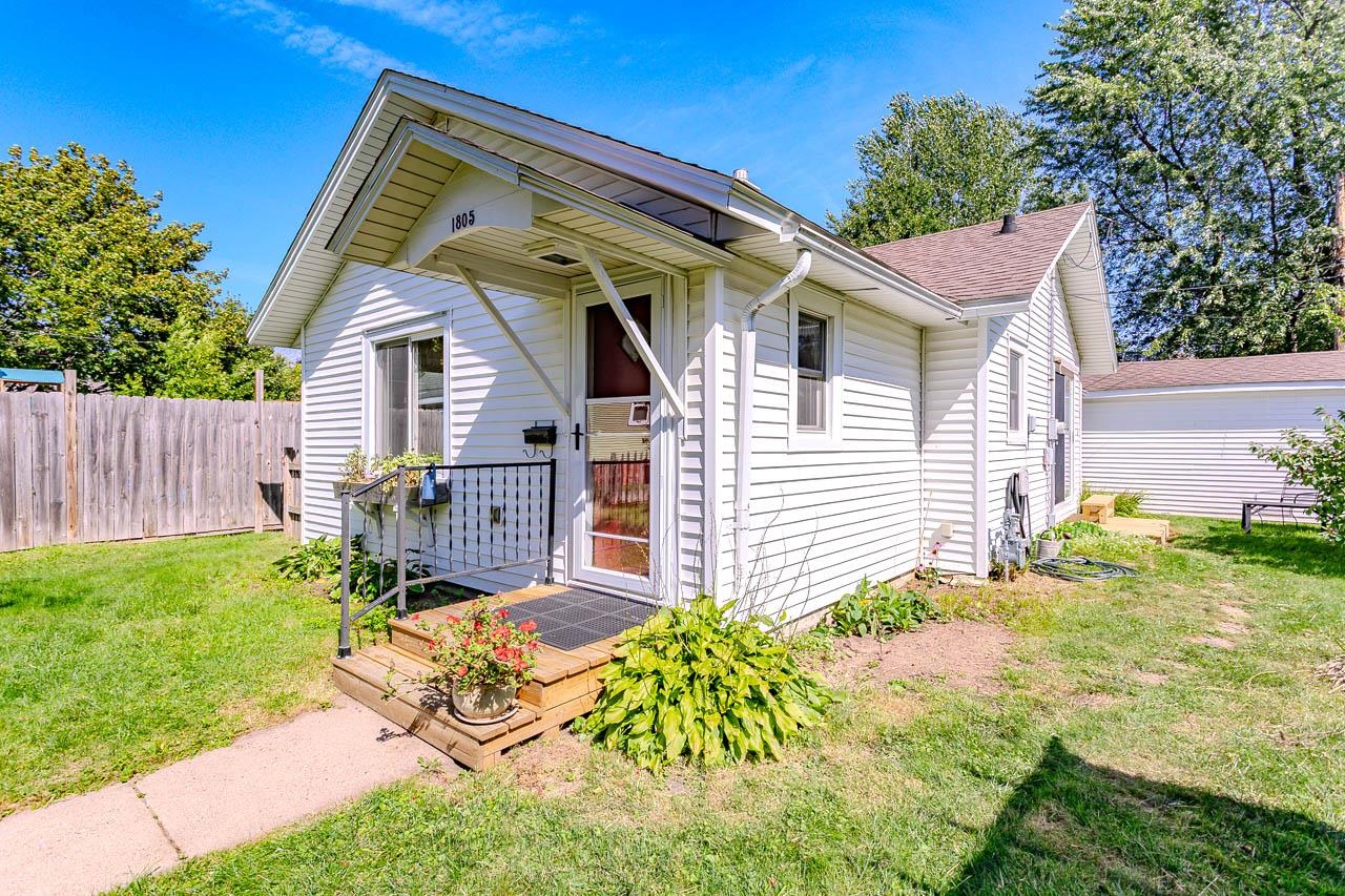 1805 Fairmount Street Property Photo 26