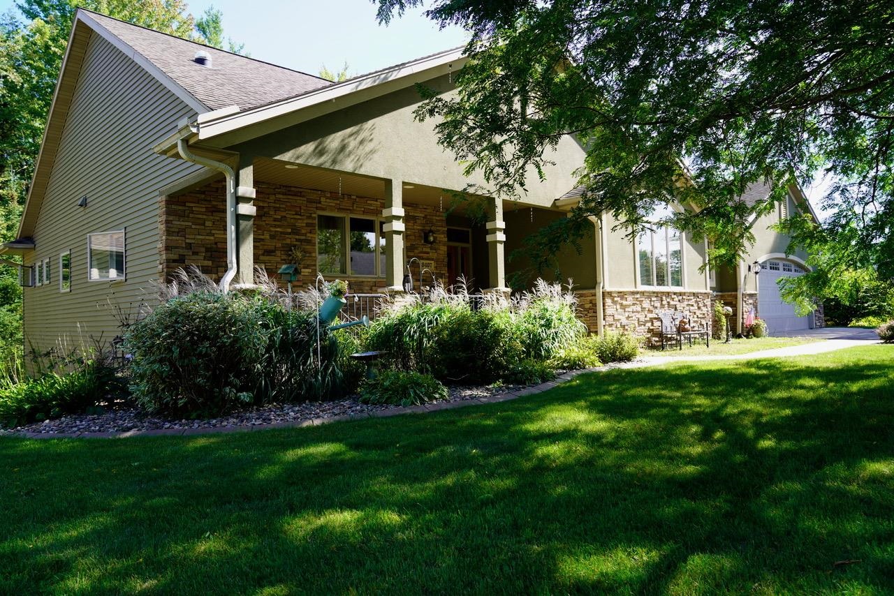 8407 Windsor Drive Property Photo 2