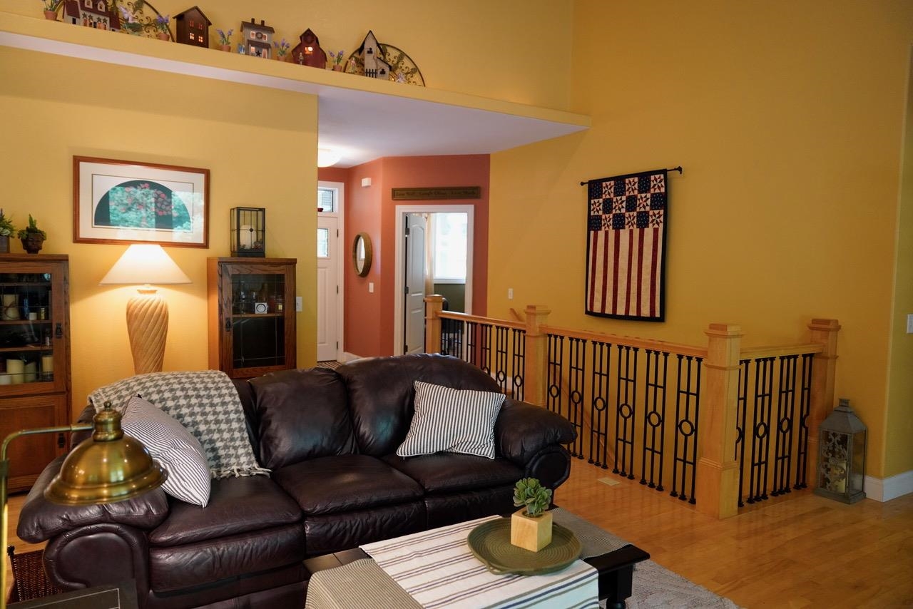 8407 Windsor Drive Property Photo 5